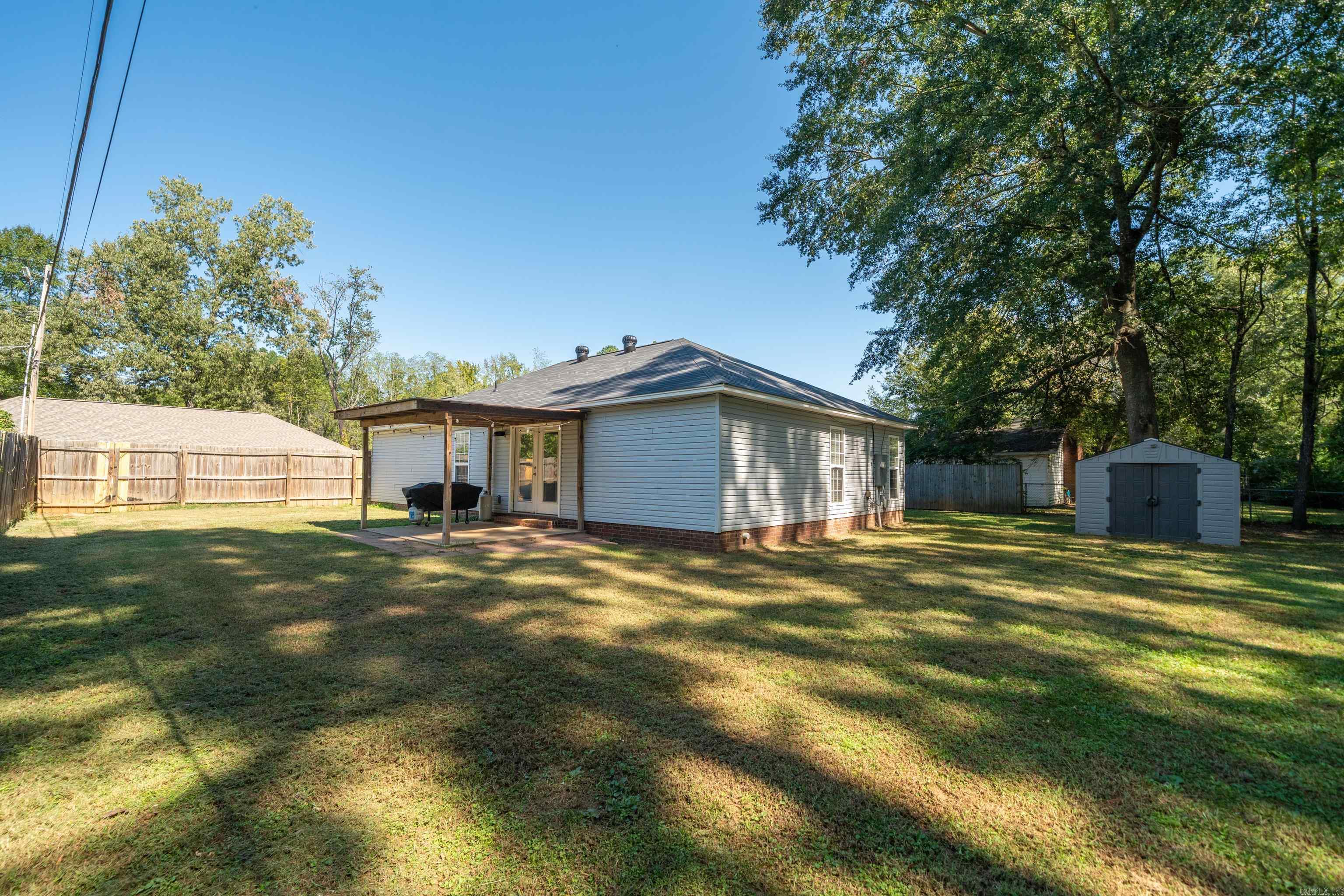 PINE GROVE - Residential