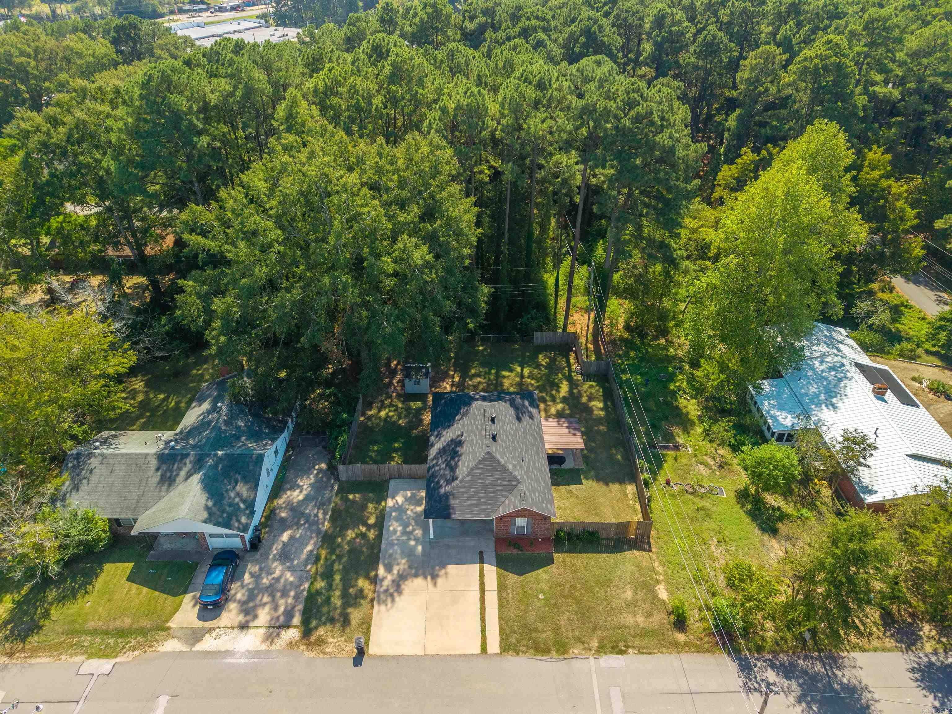 PINE GROVE - Residential