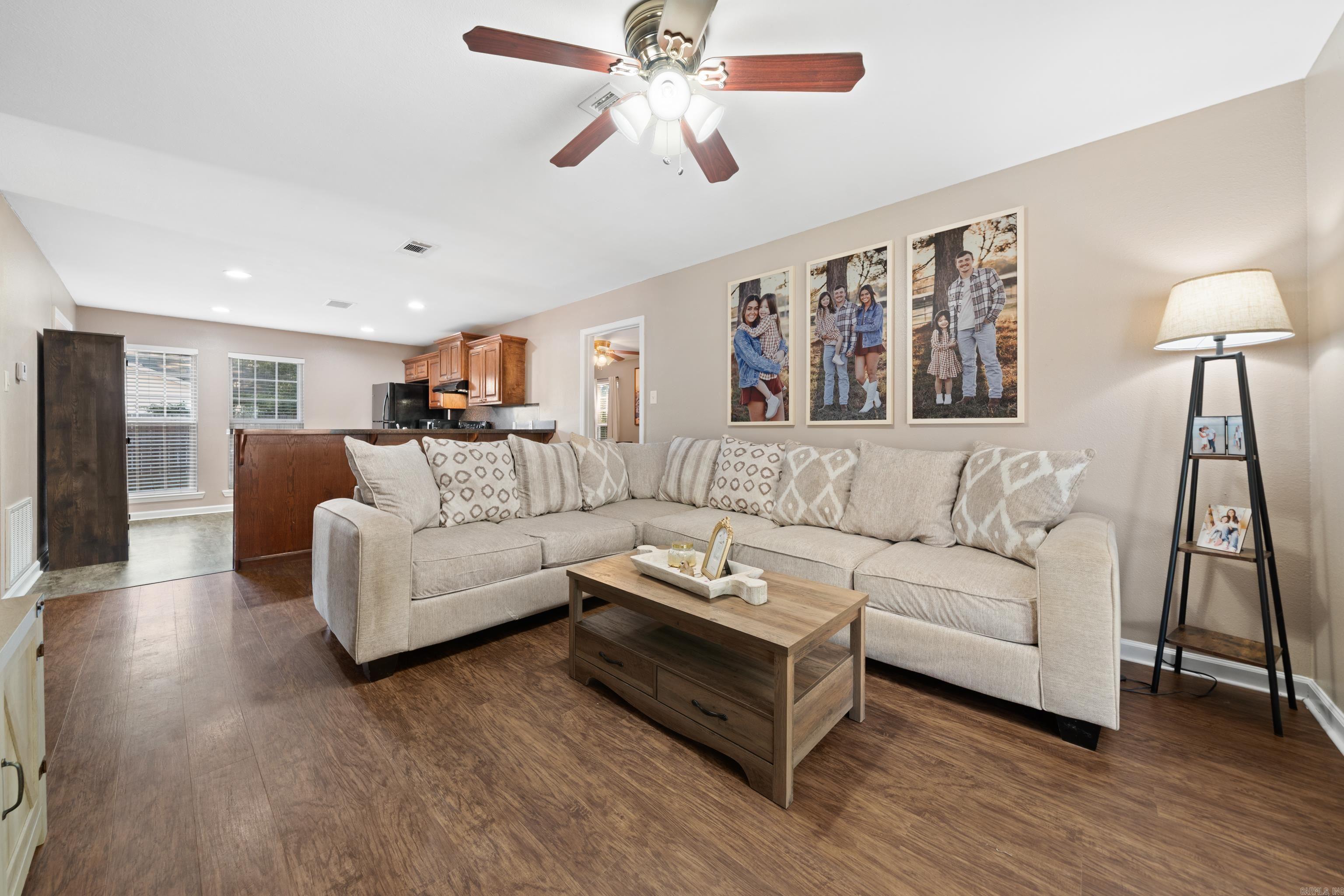 PINE GROVE - Residential