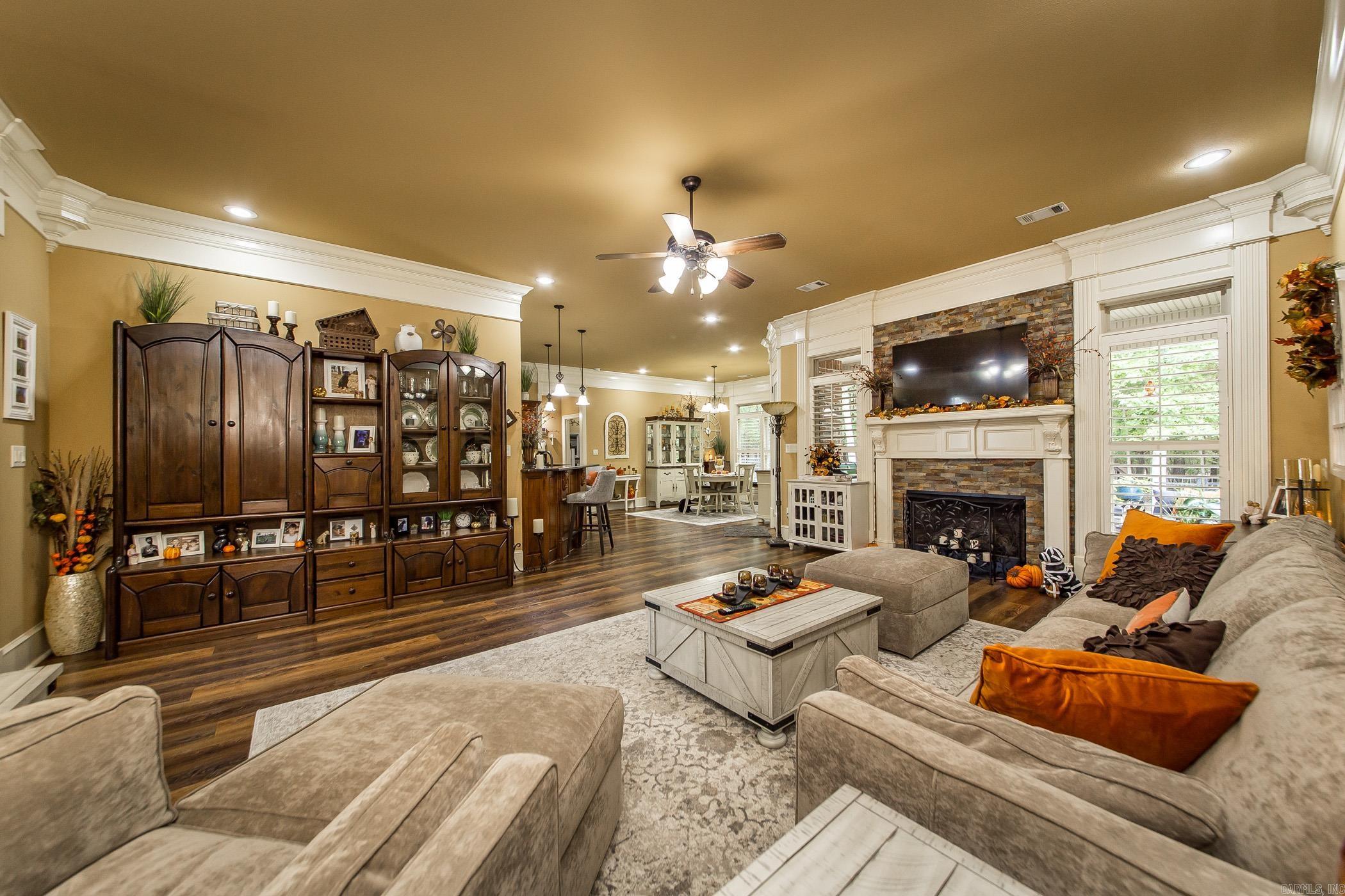 GREYSTONE - Residential