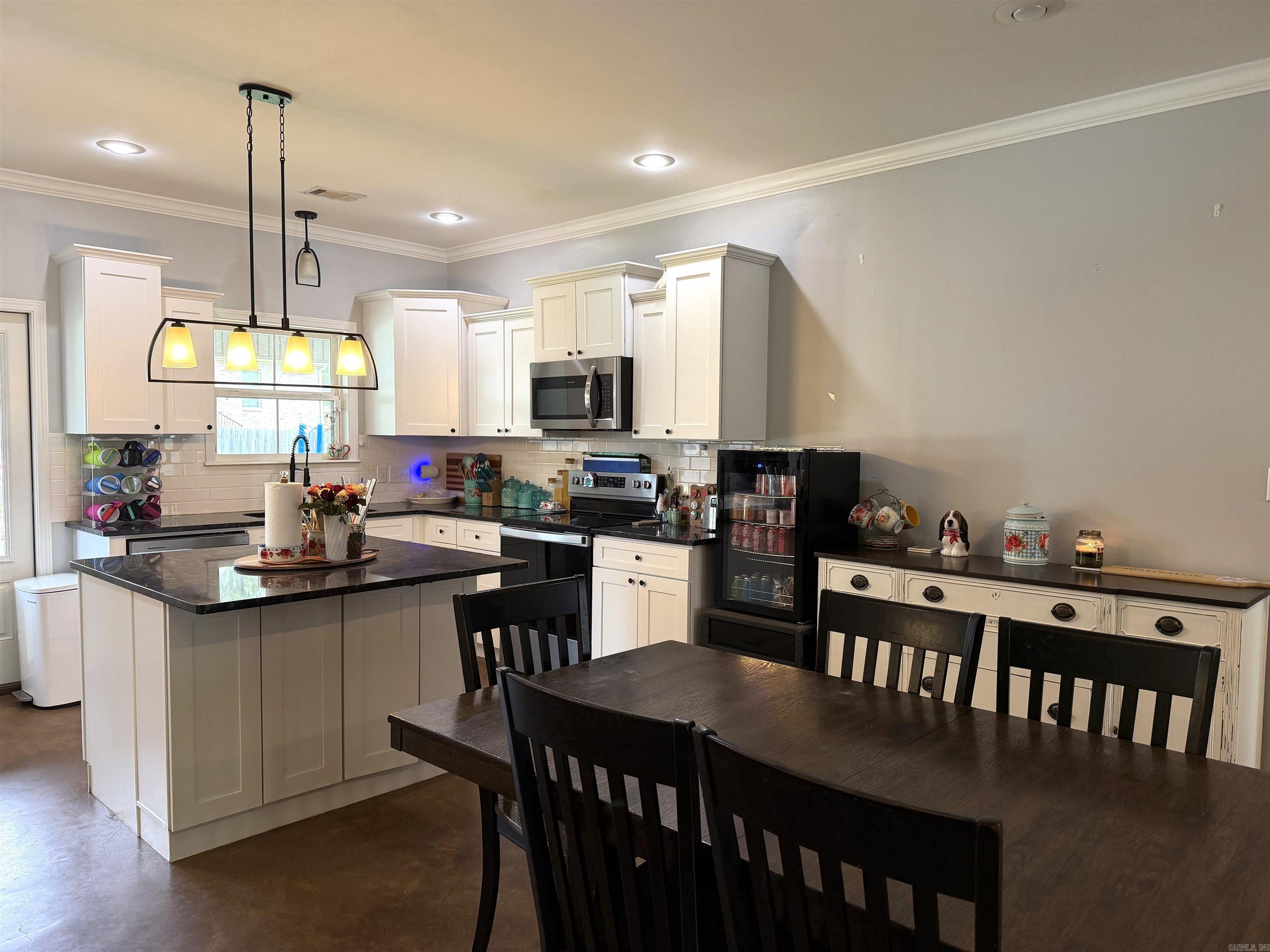 LAUREL COURT SUBDIVISION - Residential