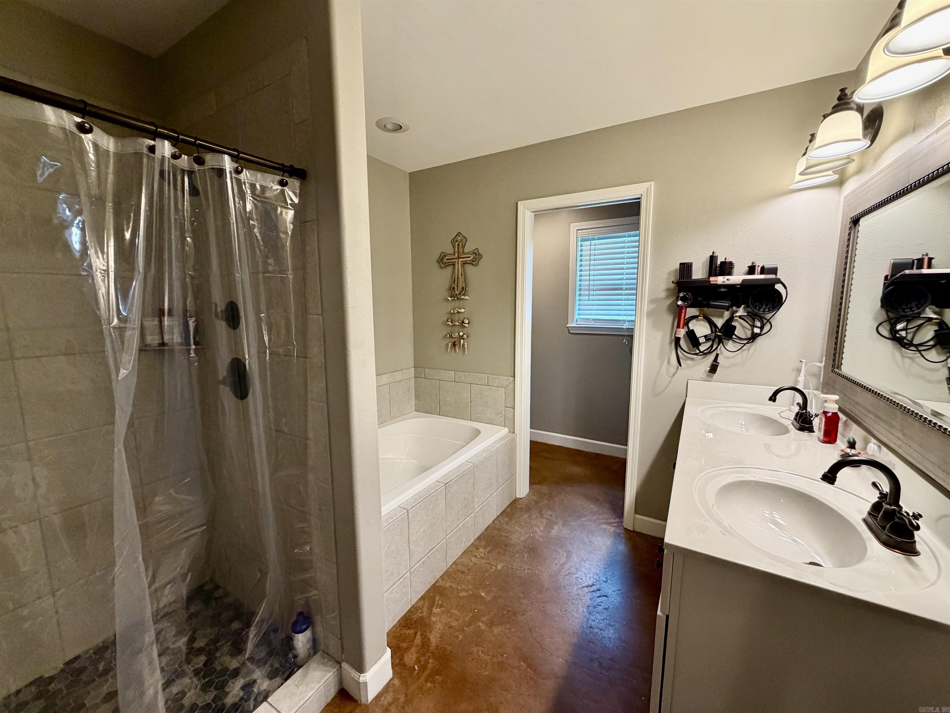 LAUREL COURT SUBDIVISION - Residential
