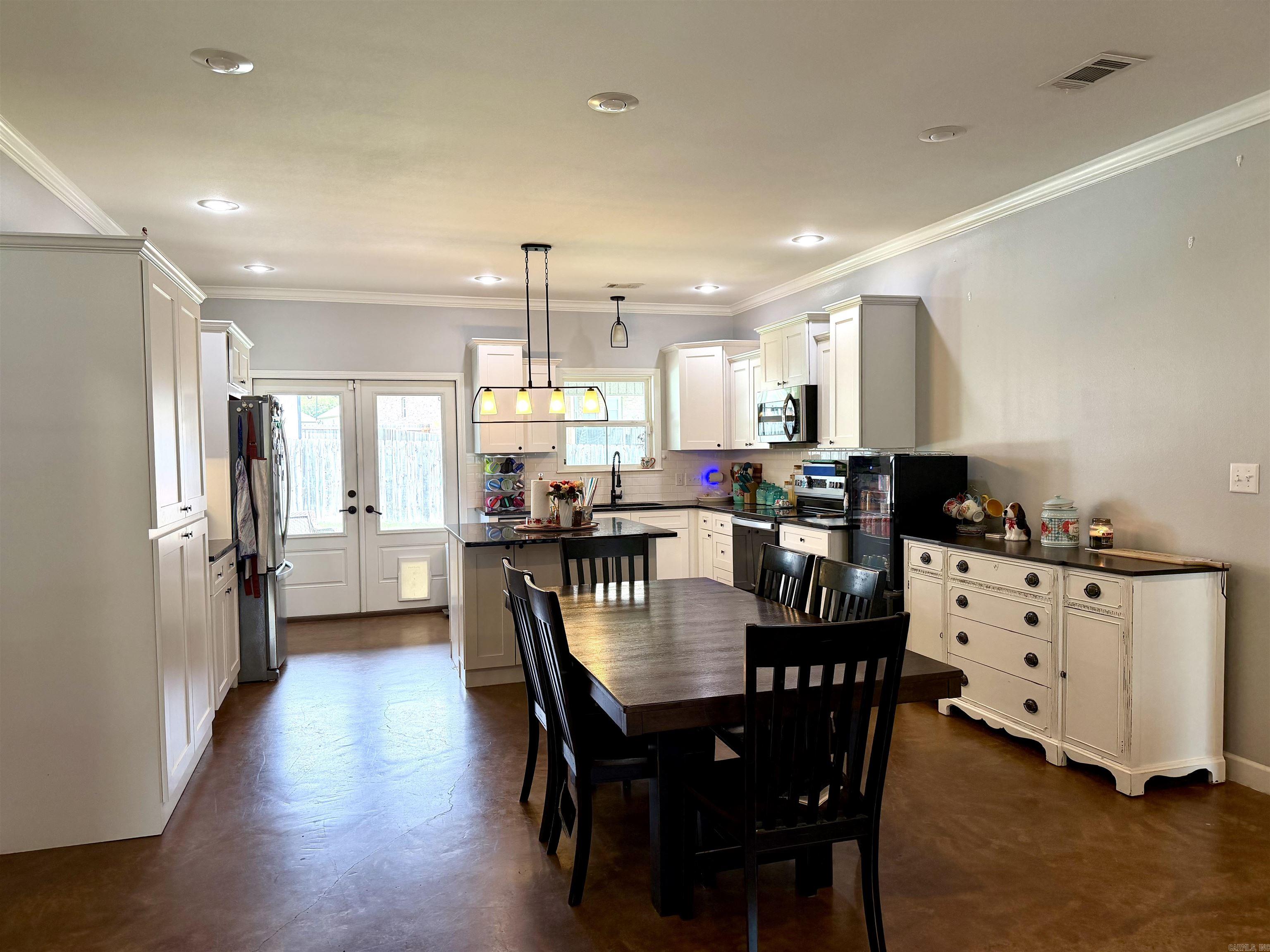 LAUREL COURT SUBDIVISION - Residential