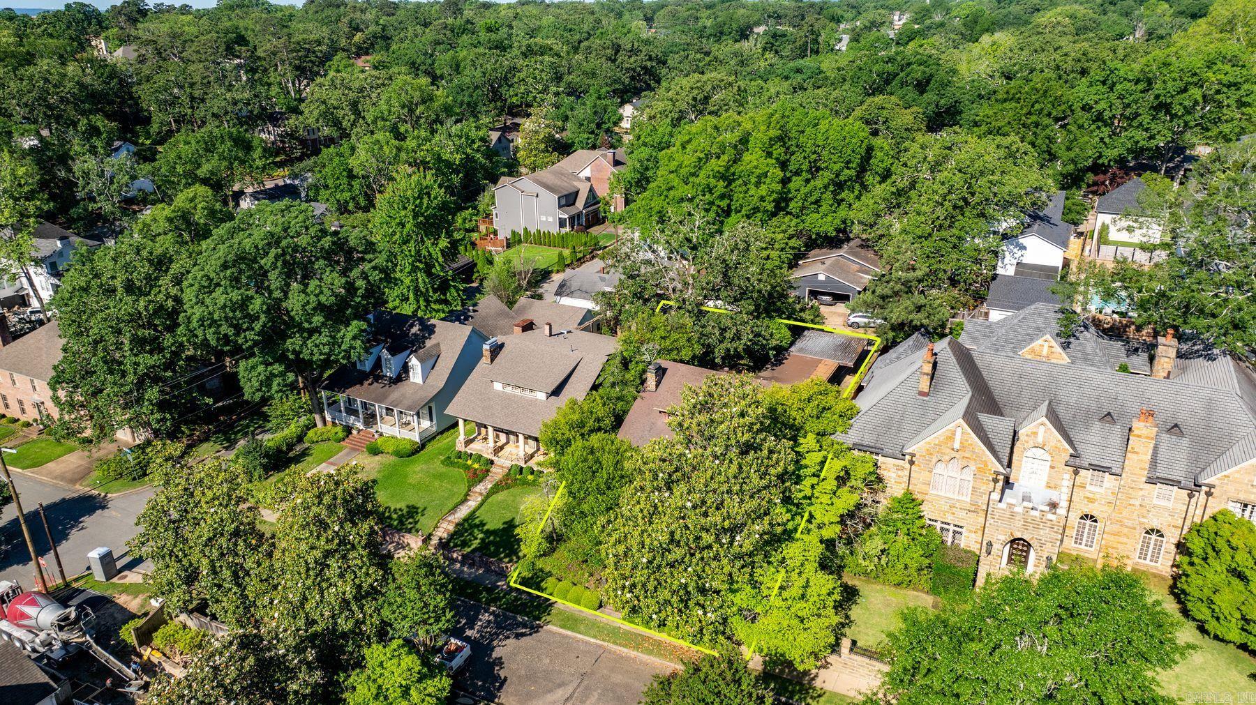 COUNTRY CLUB HGTS - Residential