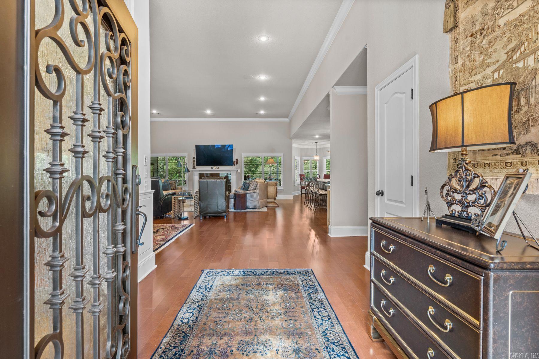 EAGLE ROCK - Residential