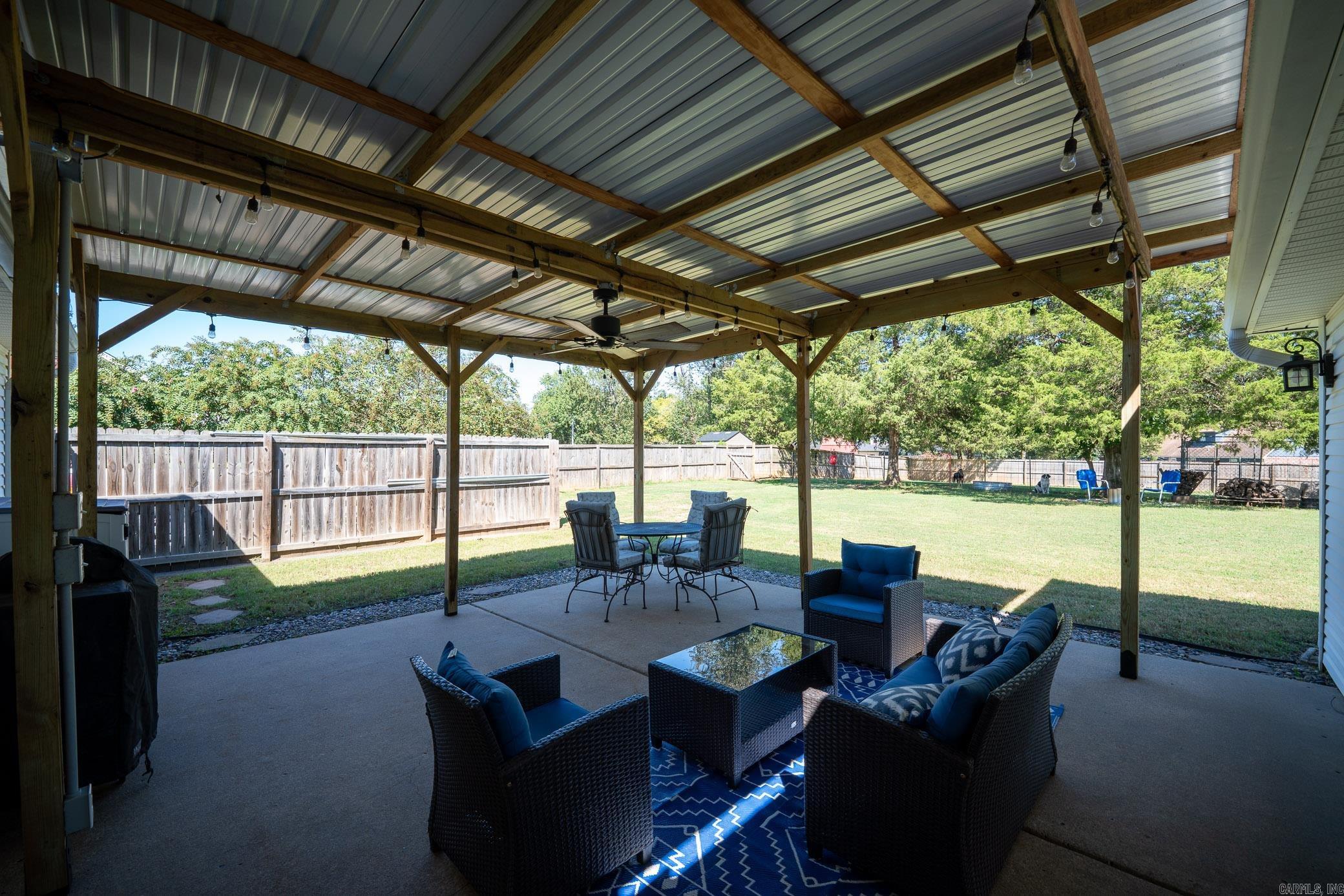 NORTHLAKE - Residential