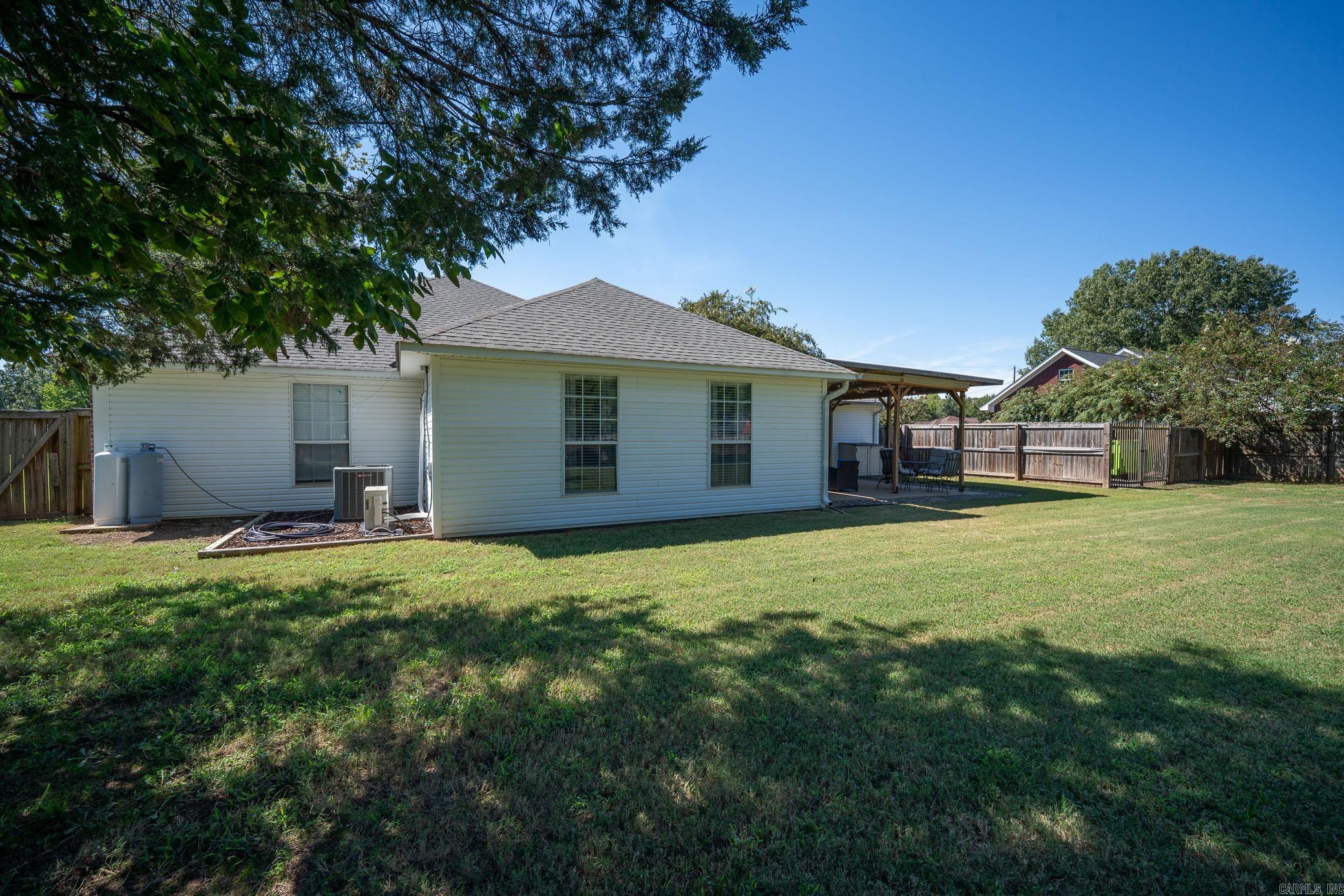 NORTHLAKE - Residential