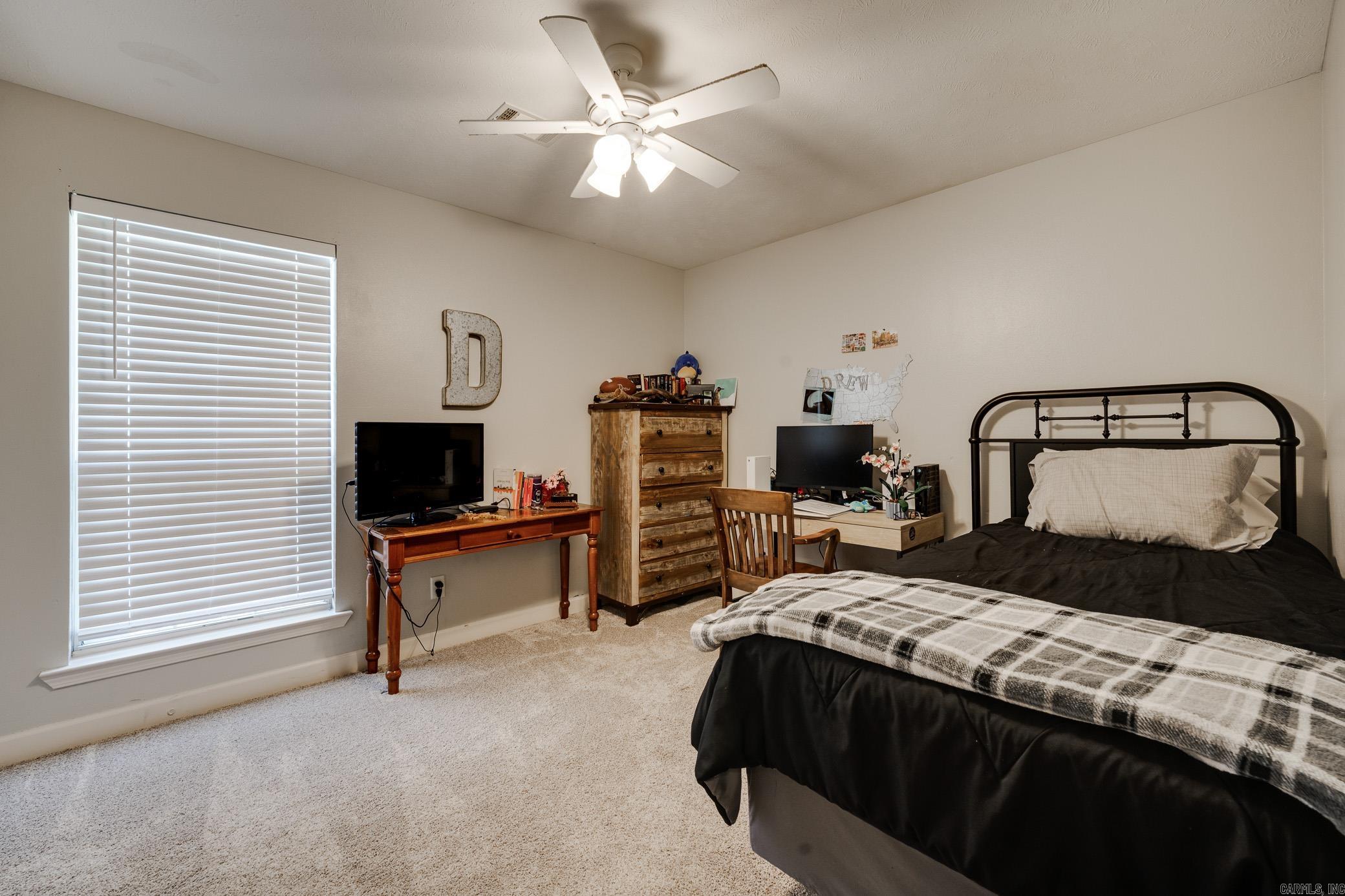 NORTHLAKE - Residential