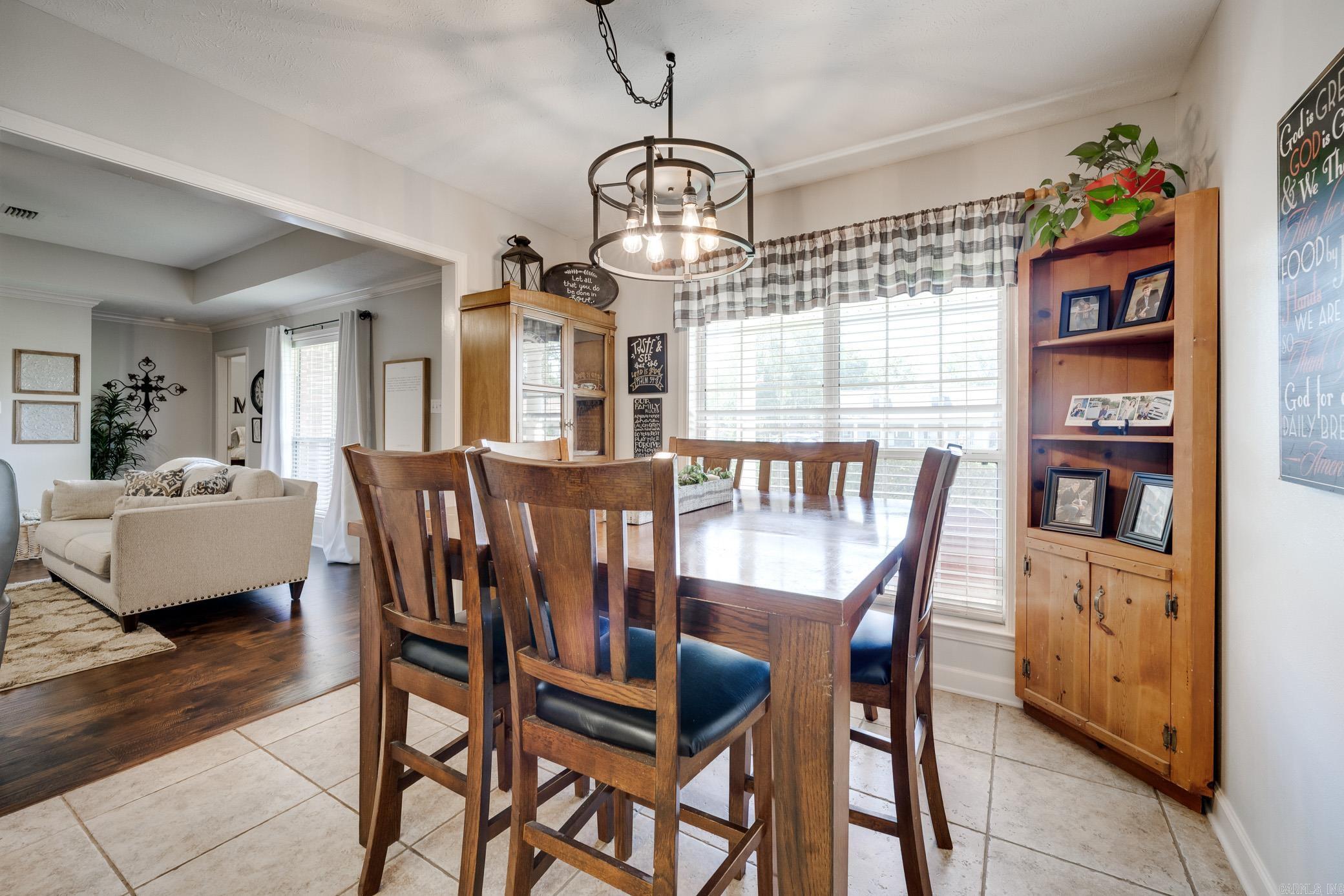 NORTHLAKE - Residential