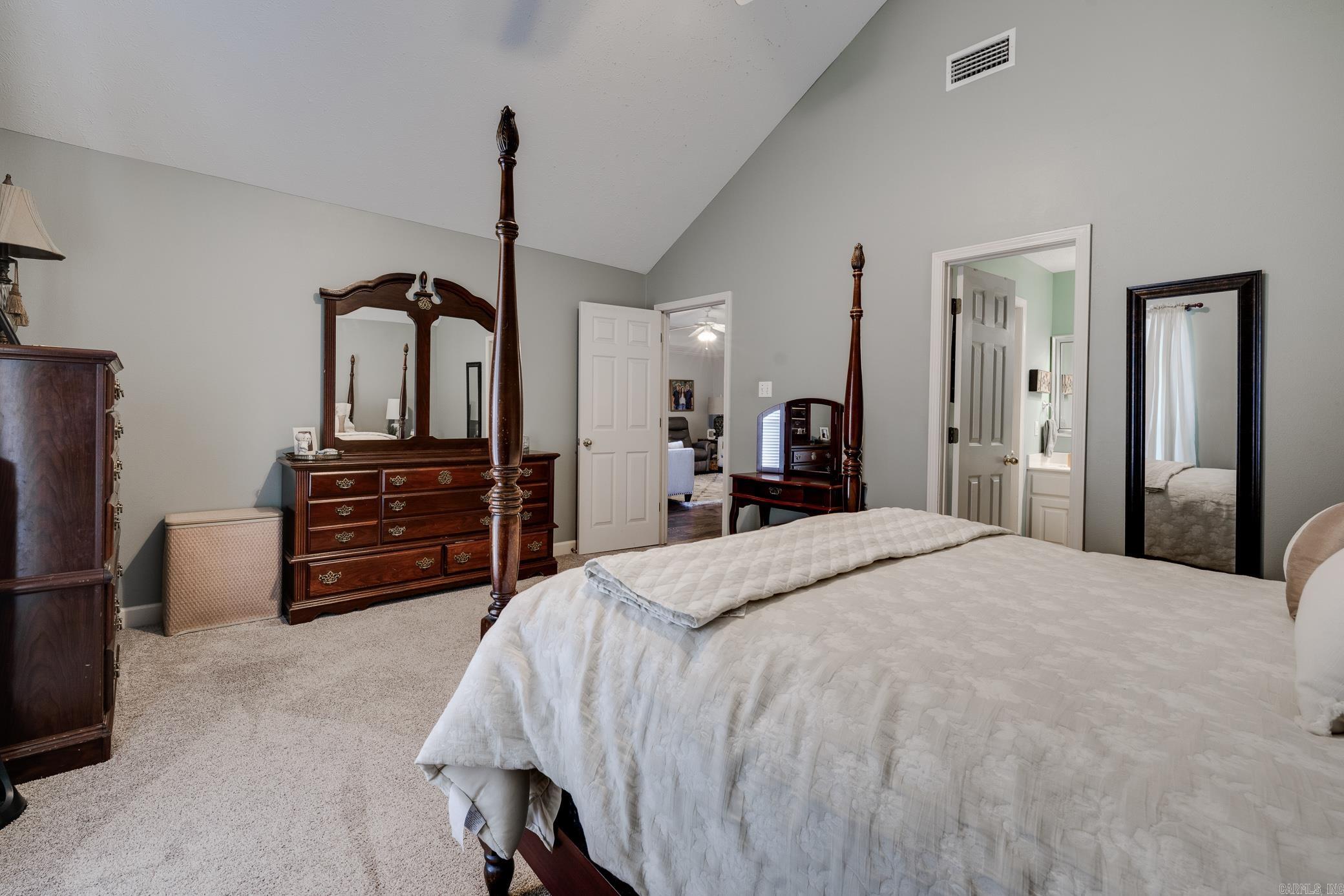 NORTHLAKE - Residential