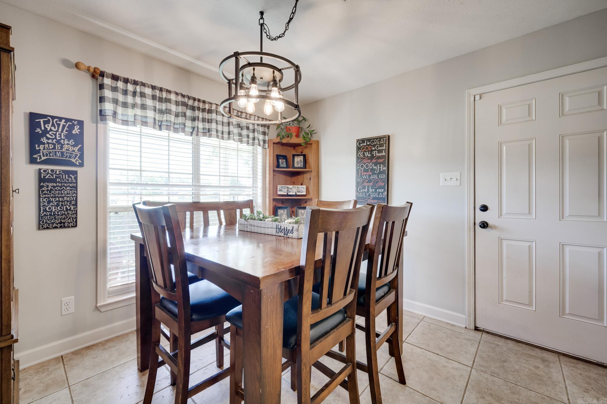 NORTHLAKE - Residential