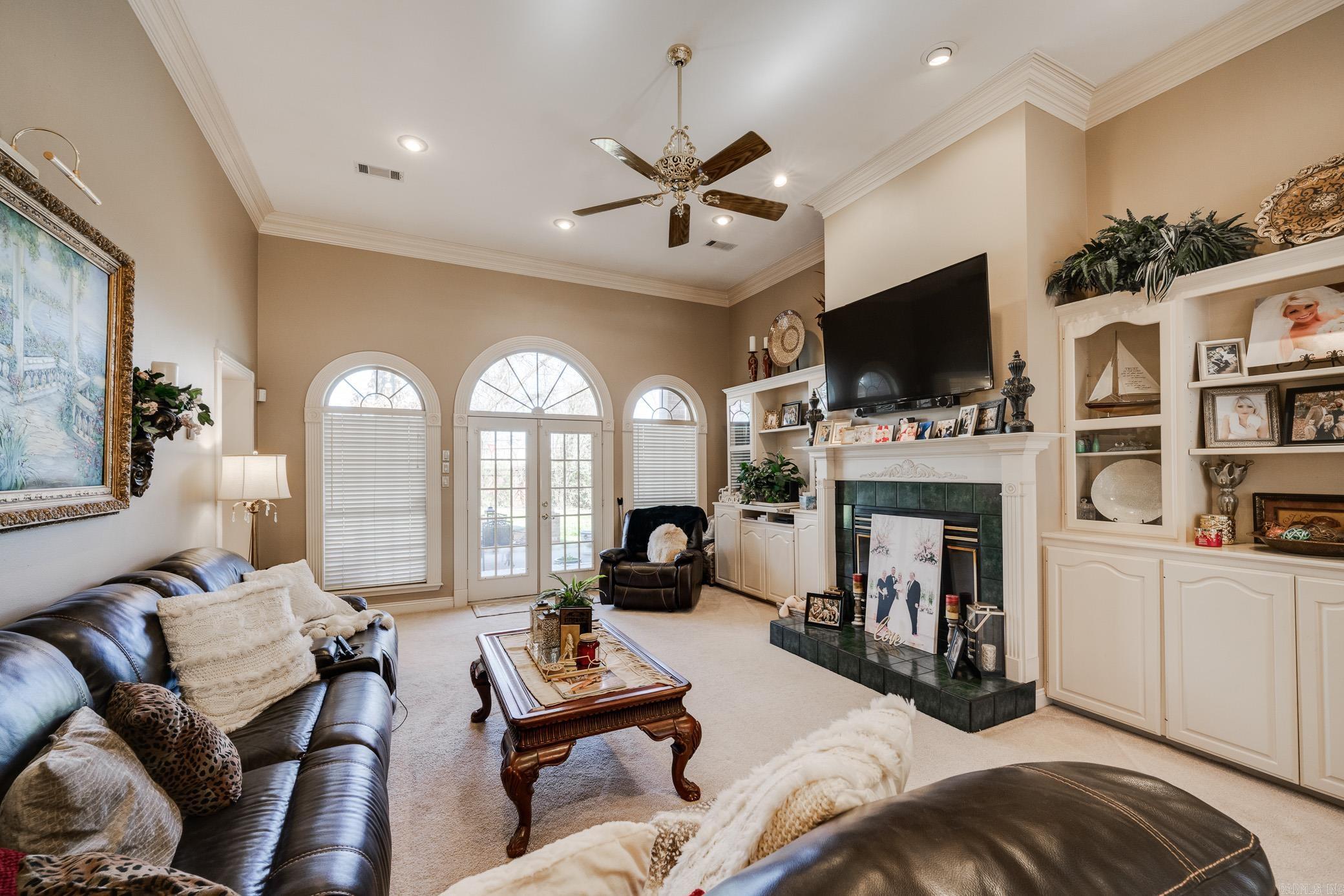 Royal Oaks - Residential