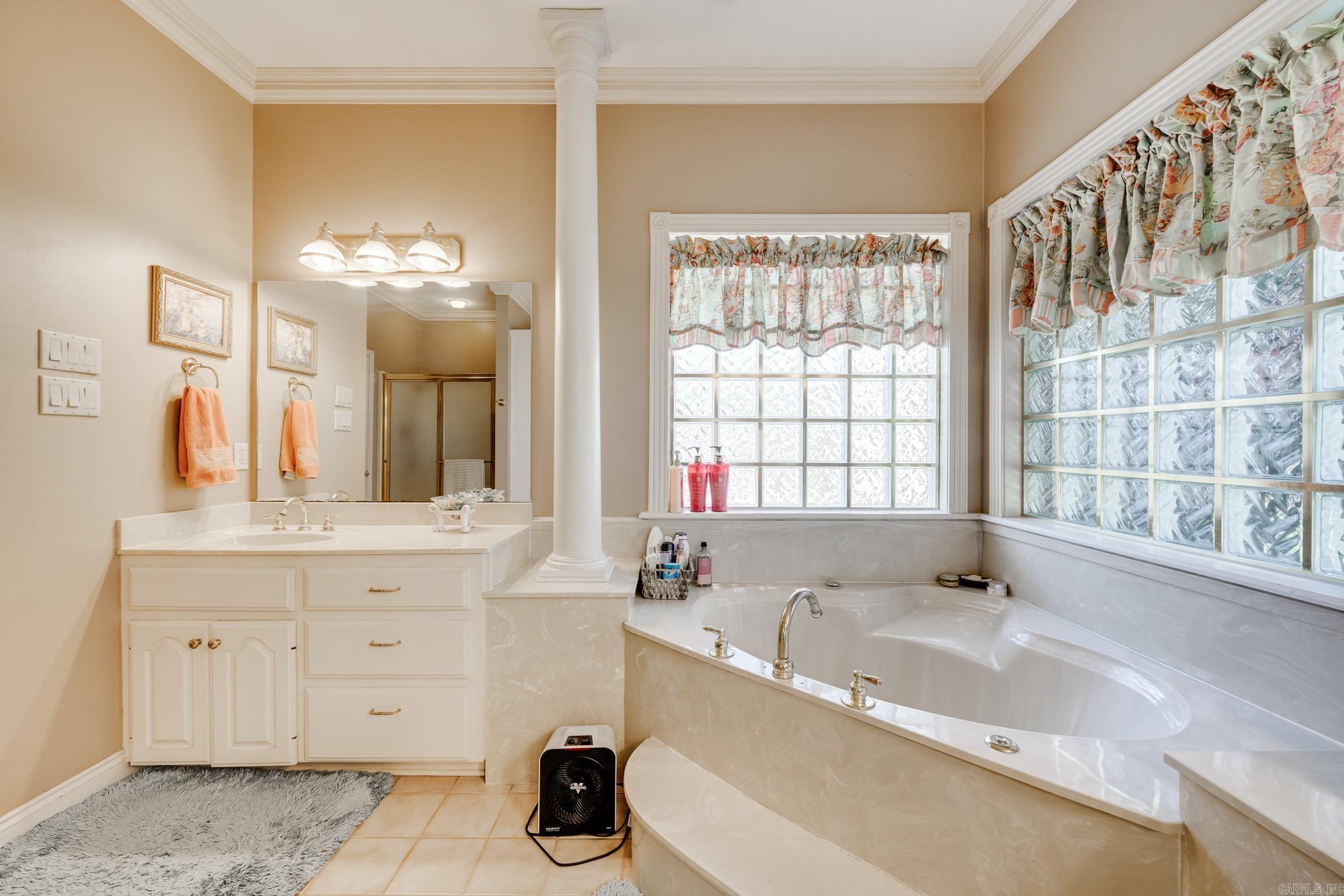 Royal Oaks - Residential