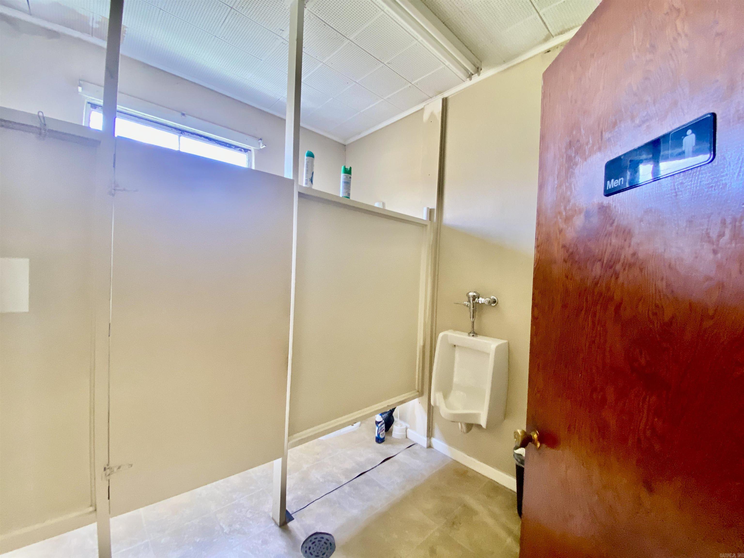 Lund and Hill Origtownmal - Commercial Sale