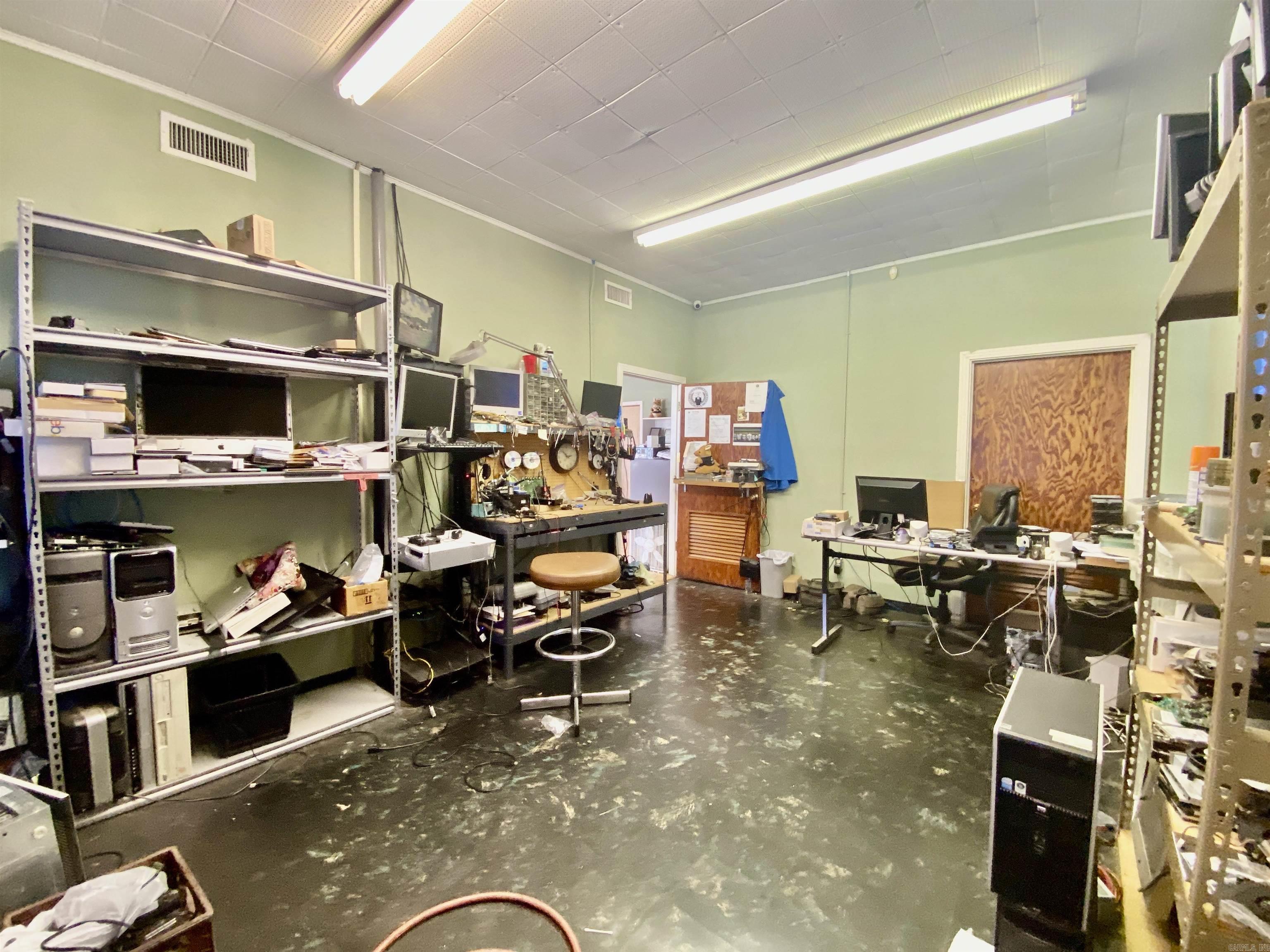 Lund and Hill Origtownmal - Commercial Sale