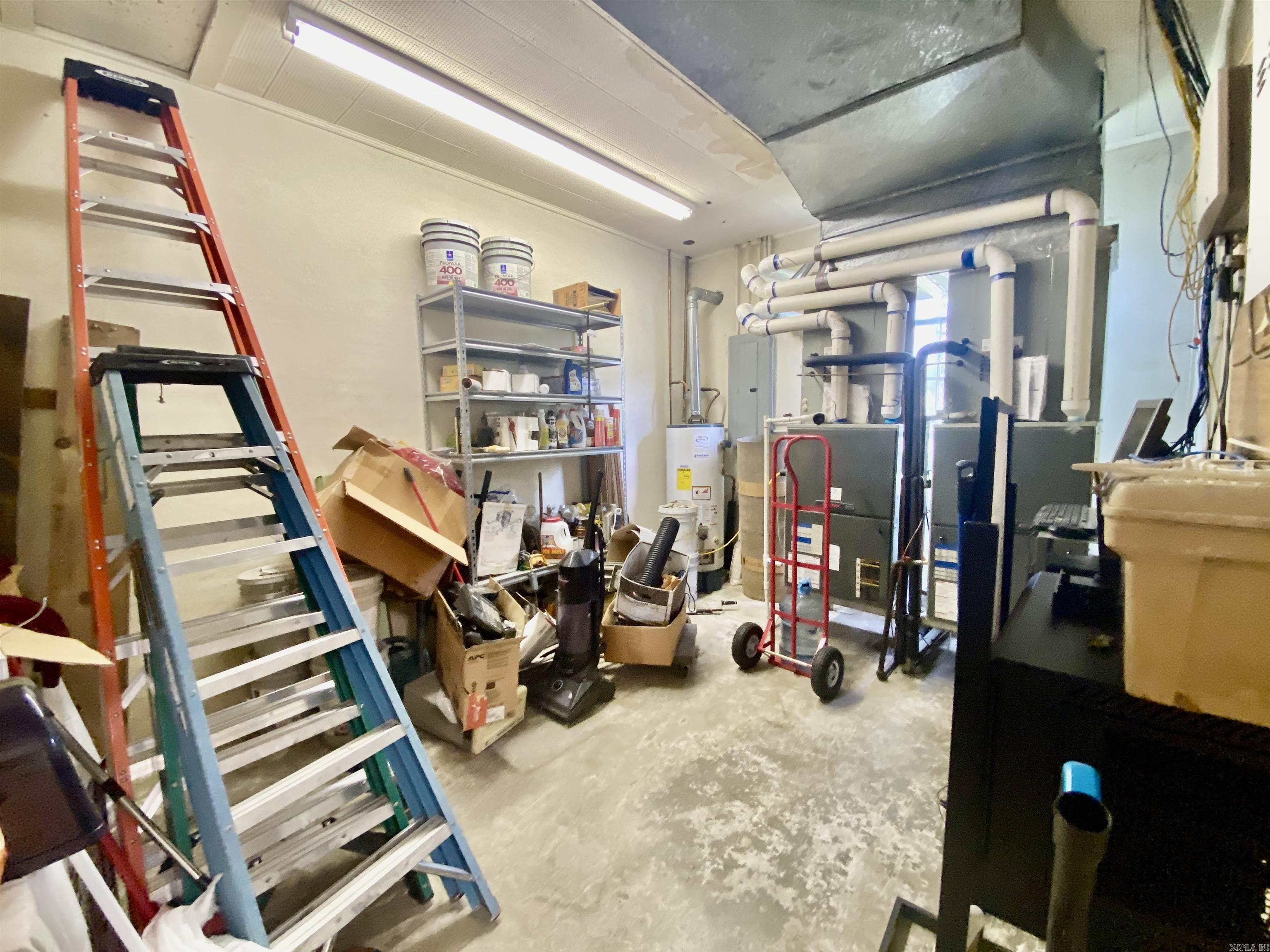 Lund and Hill Origtownmal - Commercial Sale