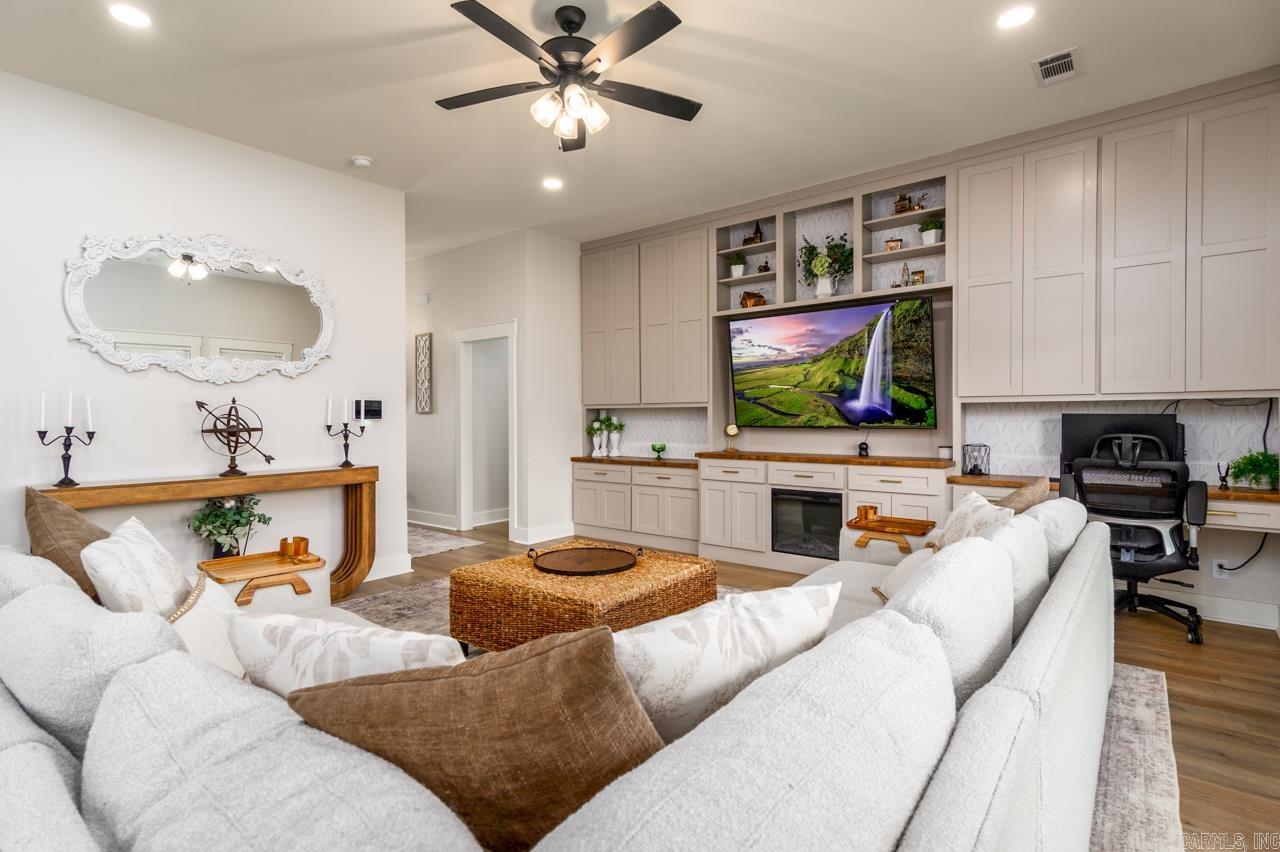 East Meadow - Residential