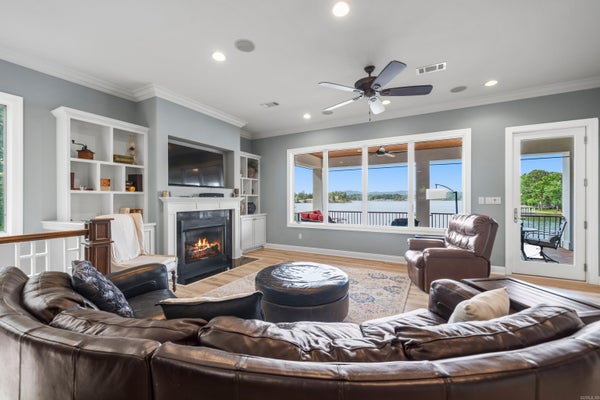 227 LONG ISLAND DR, HOT SPRINGS, AR 71913 - Image e063da00a3737e6c259e6a769c210a34/3918342079