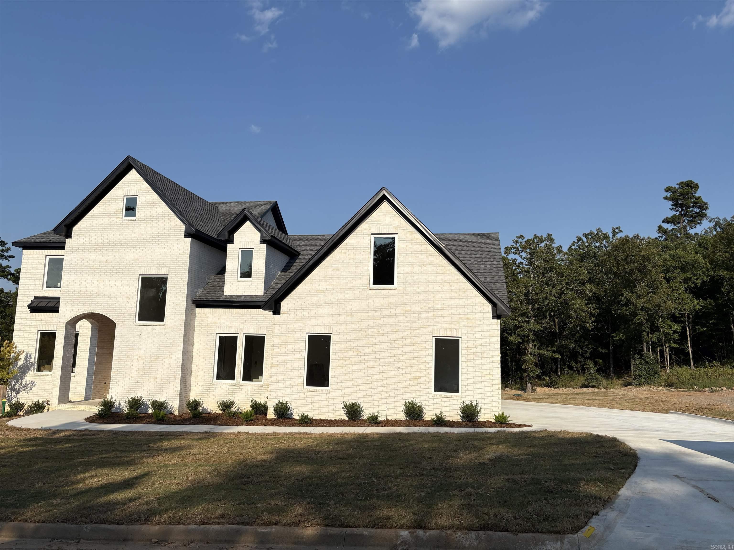 WATERVIEW ESTATES - Residential