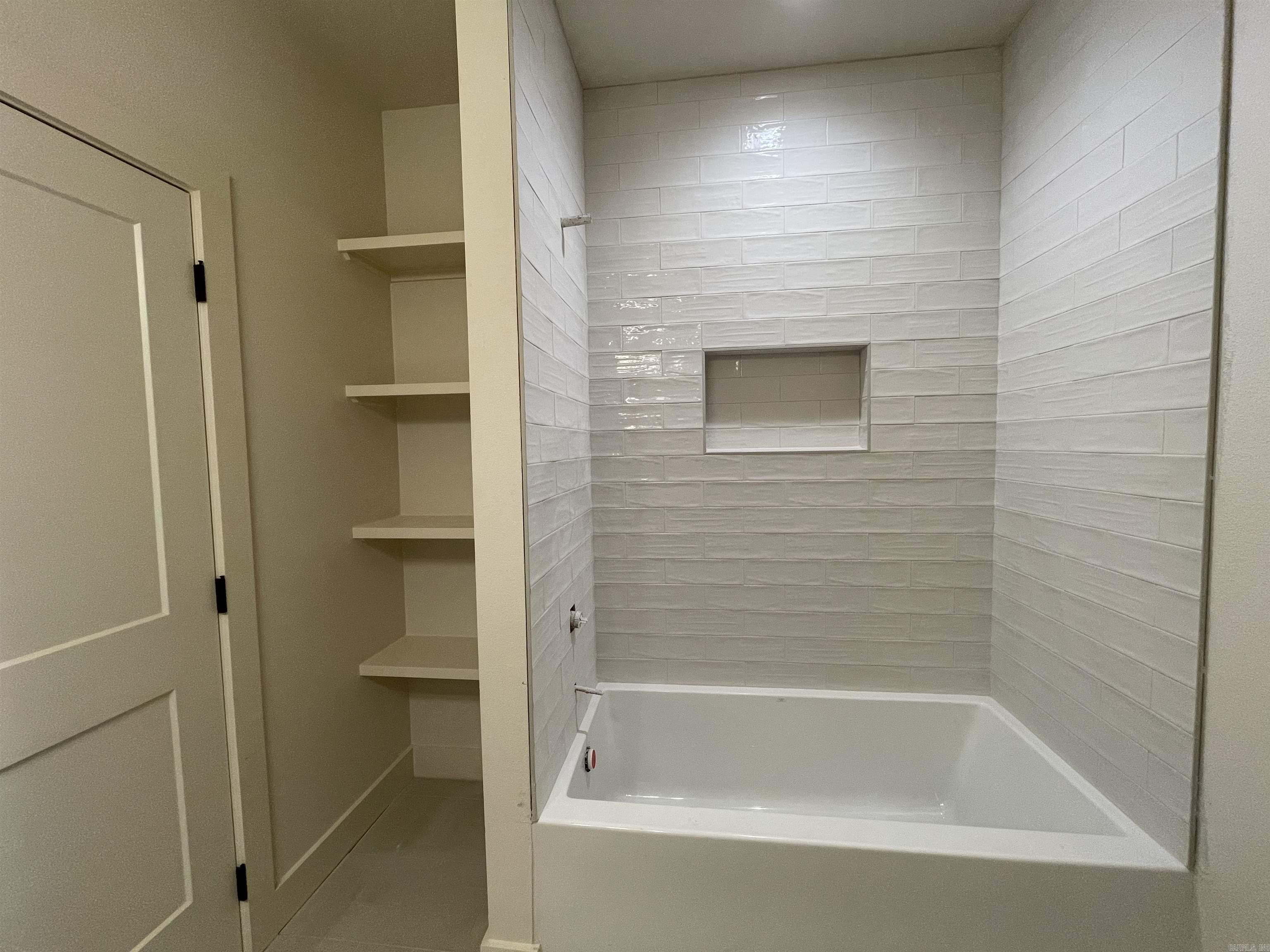 WATERVIEW ESTATES - Residential