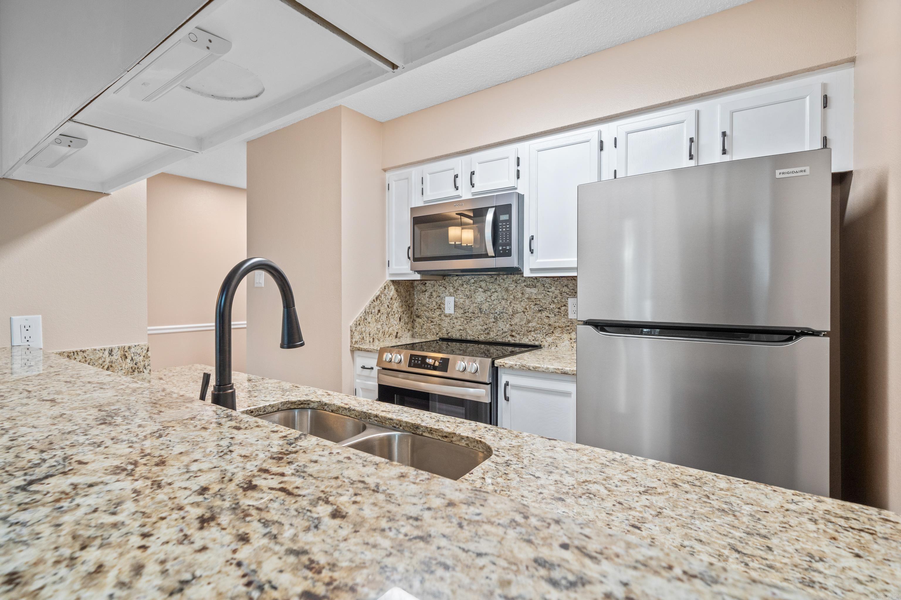 EMERALD ISLE HPR - Residential