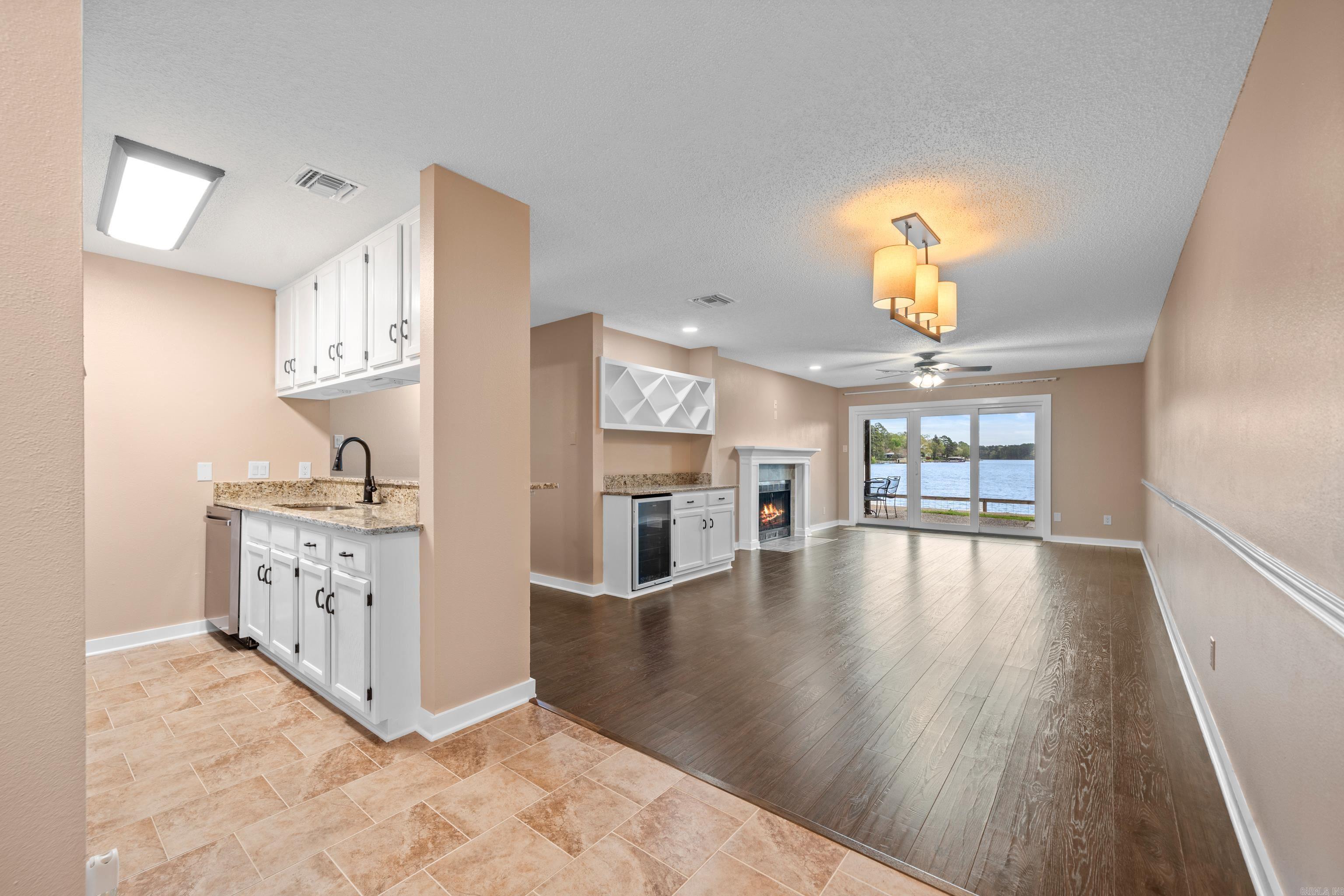 EMERALD ISLE HPR - Residential