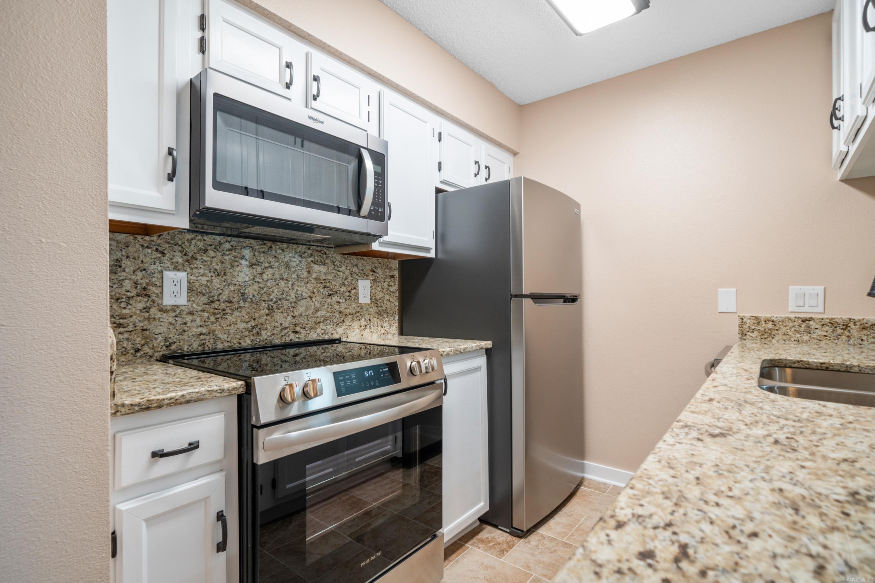 EMERALD ISLE HPR - Residential