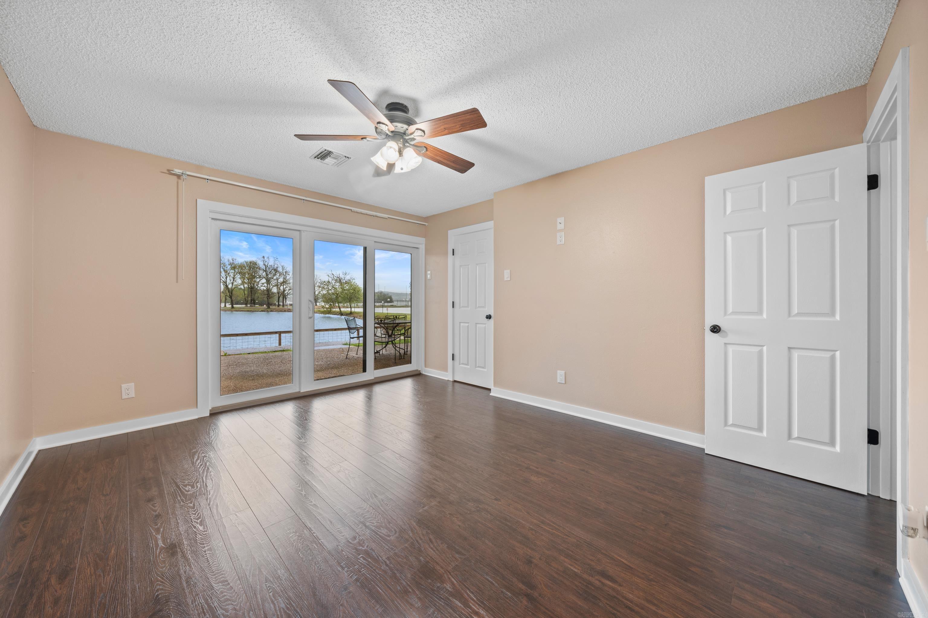 EMERALD ISLE HPR - Residential