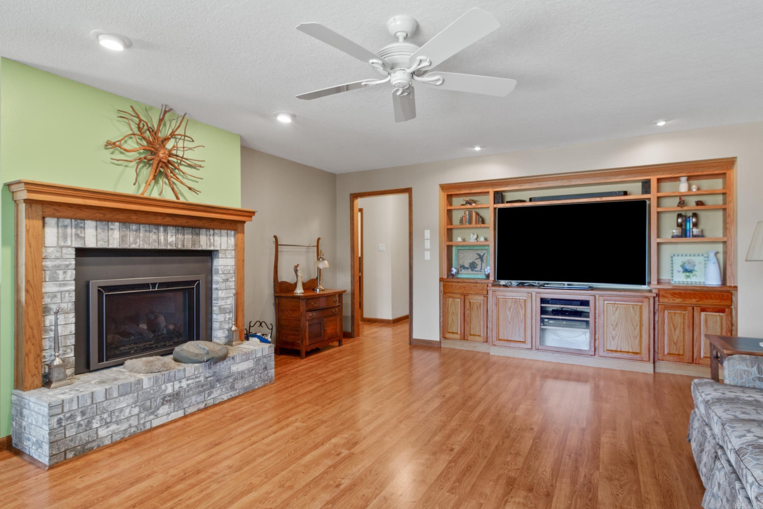 Mountain Ranch - Residential