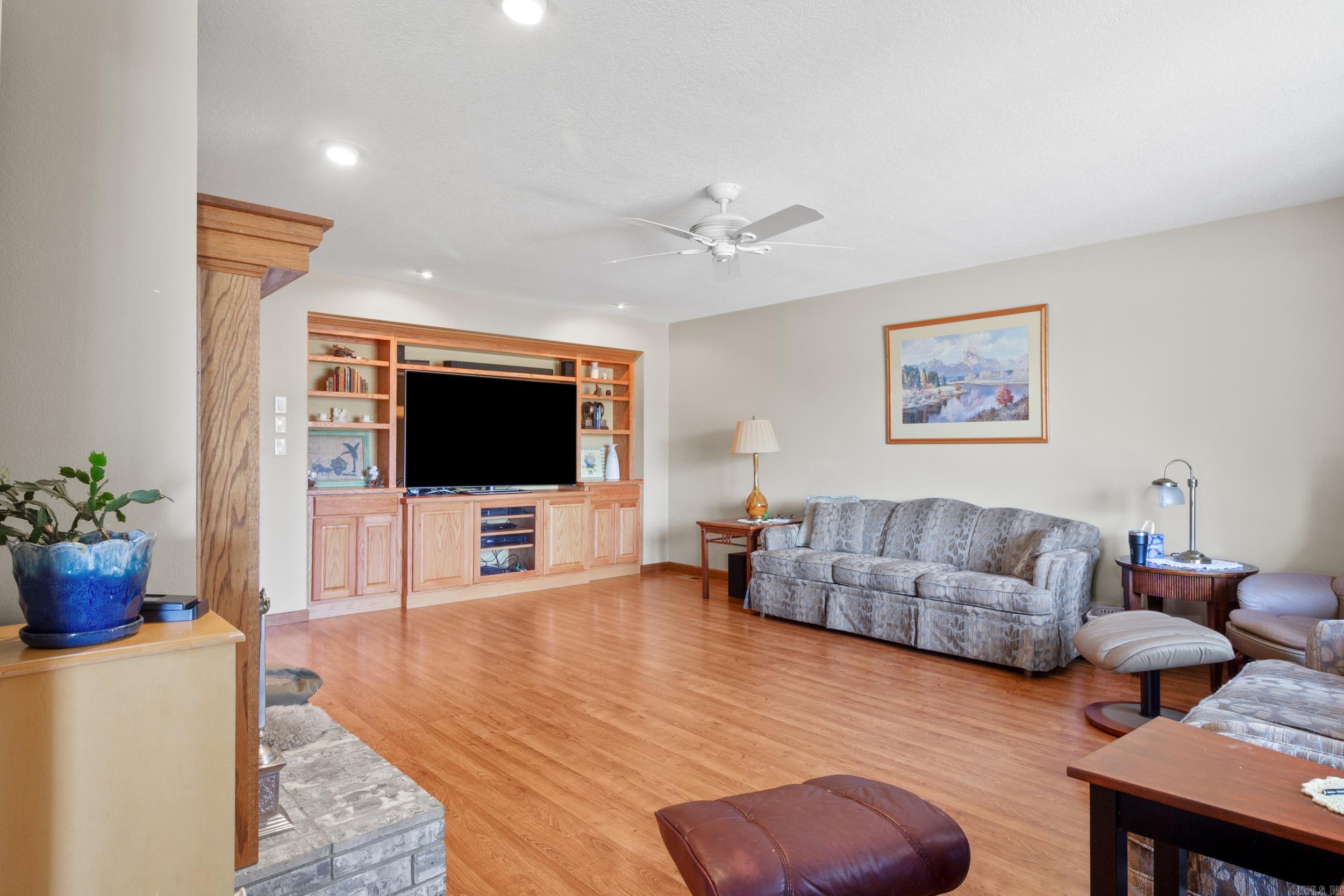 Mountain Ranch - Residential