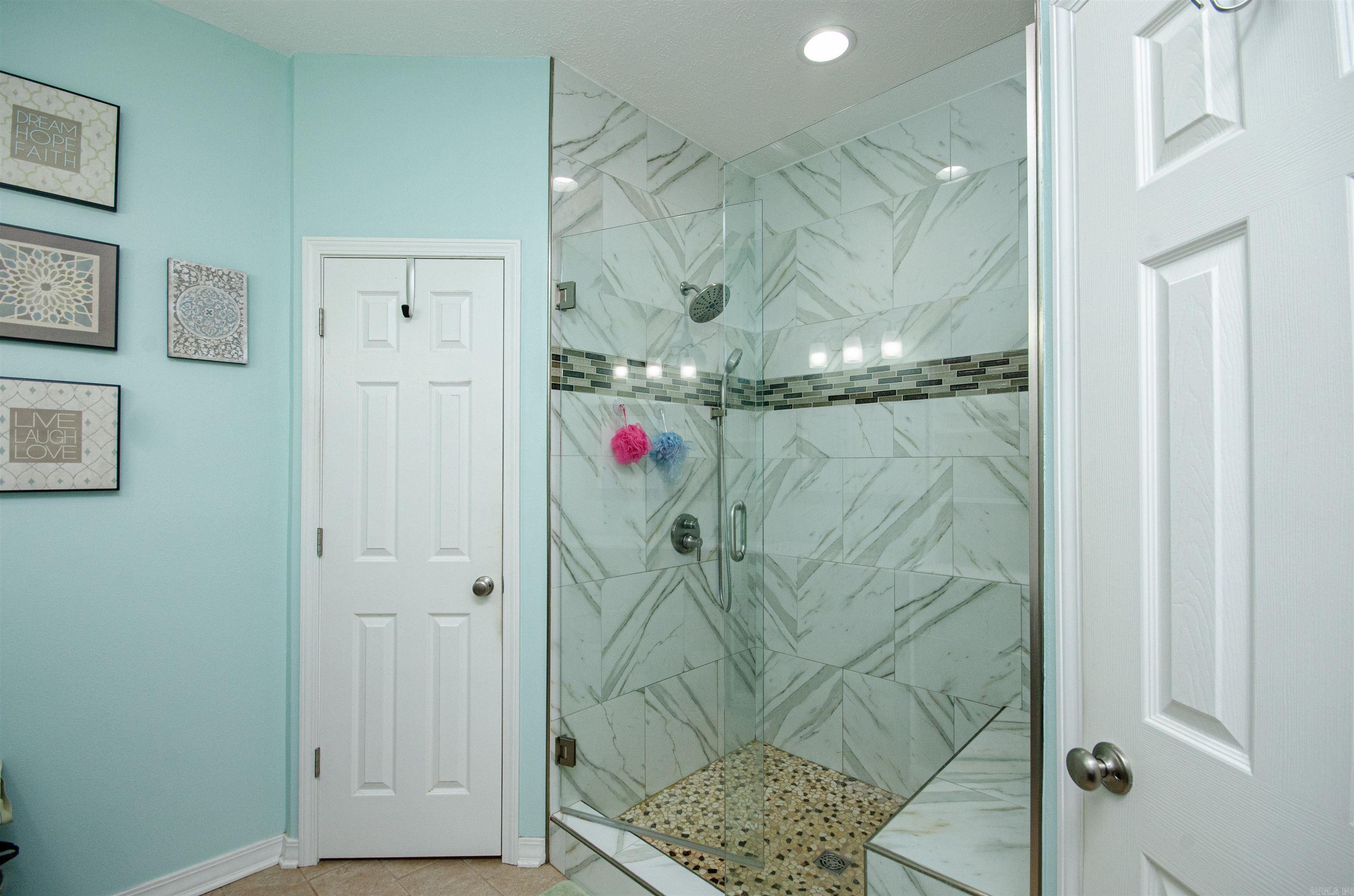 KROOKED KREEK - Residential