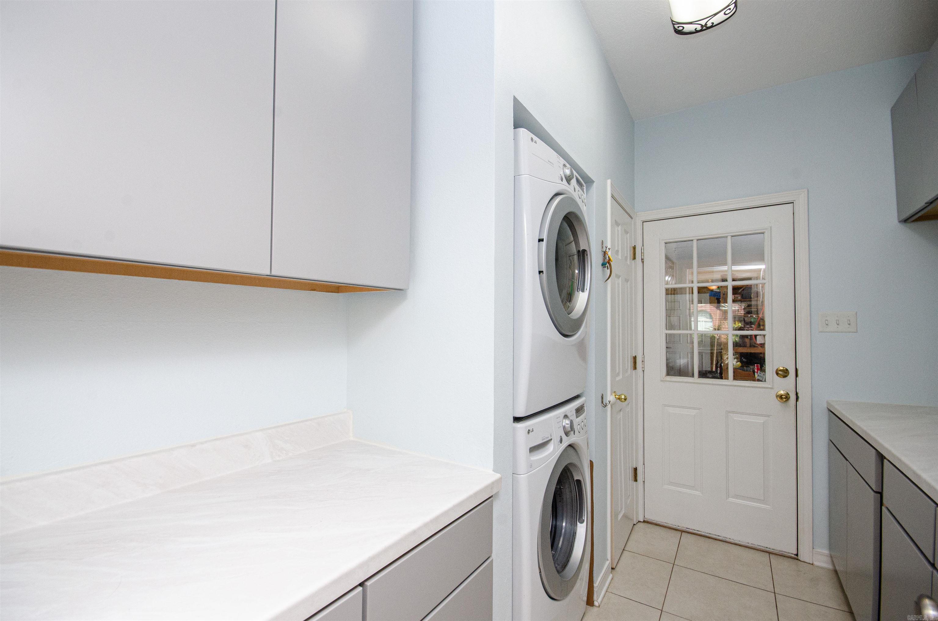 KROOKED KREEK - Residential