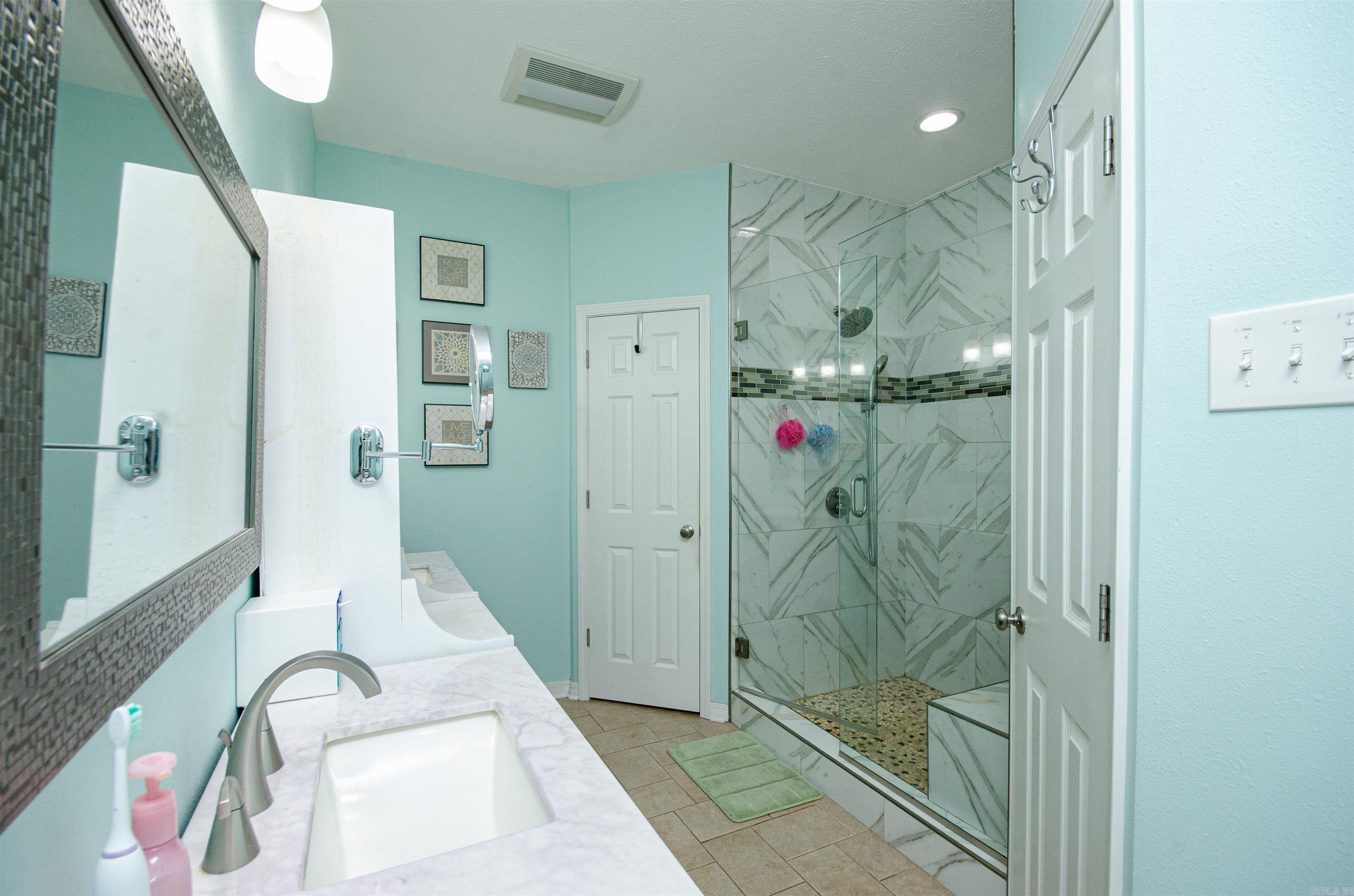 KROOKED KREEK - Residential