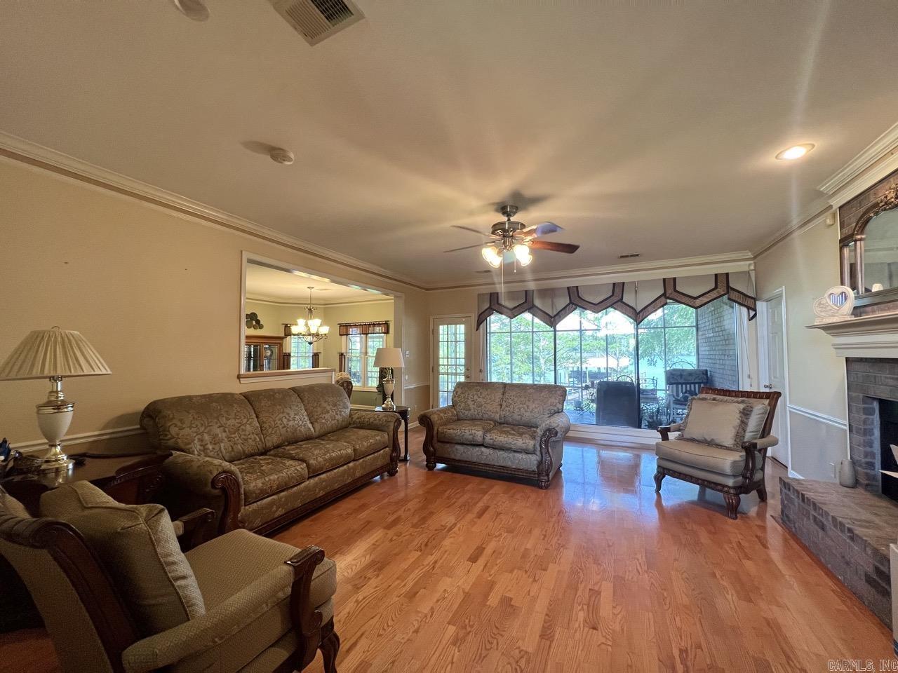 Horseshoe Lake - Residential