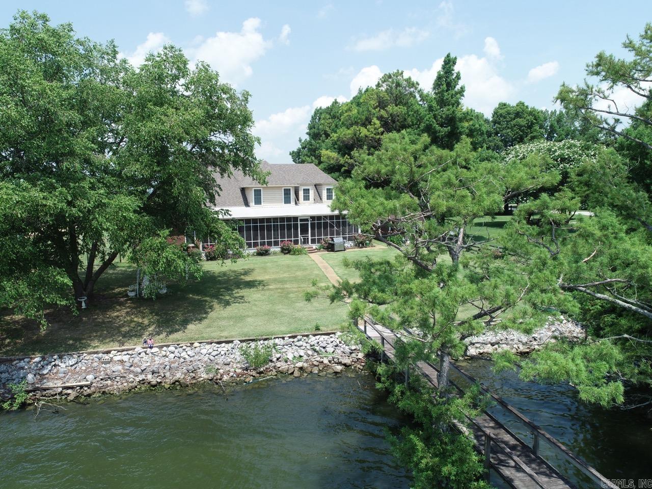 Horseshoe Lake - Residential