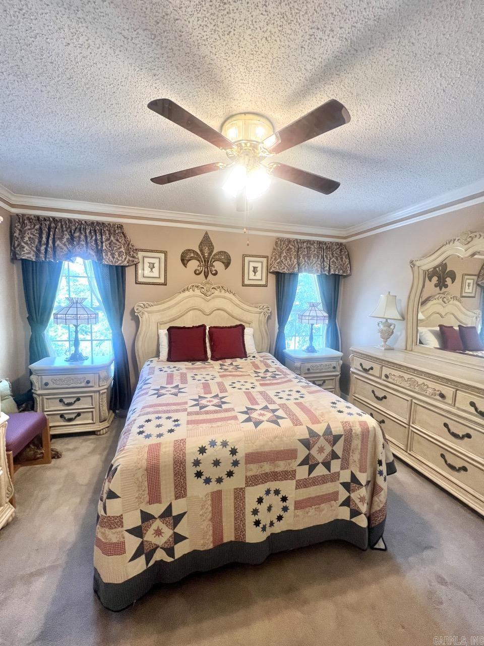 Horseshoe Lake - Residential