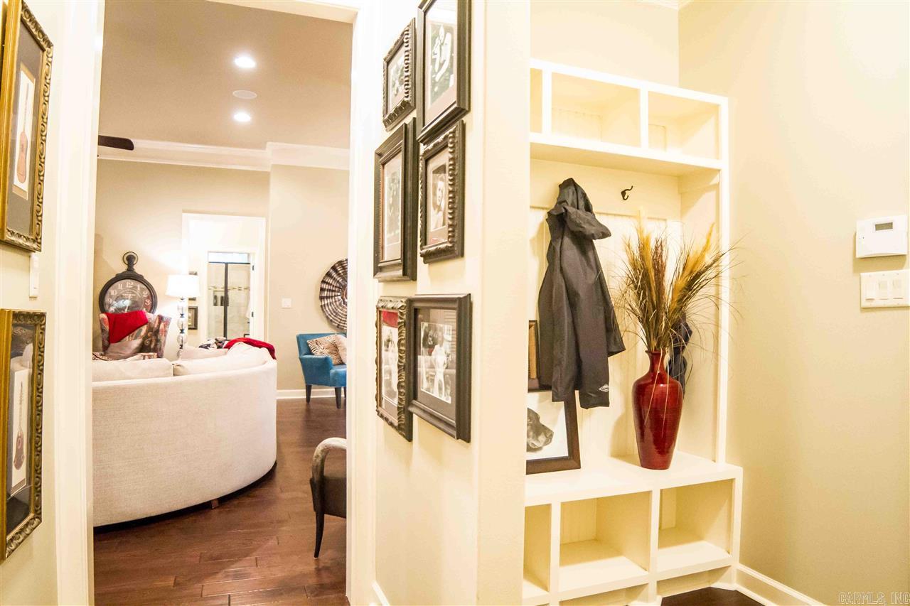 WOODLANDS EDGE - Residential