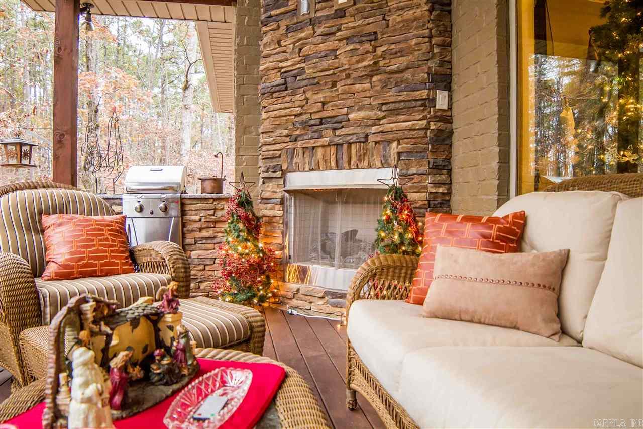 WOODLANDS EDGE - Residential