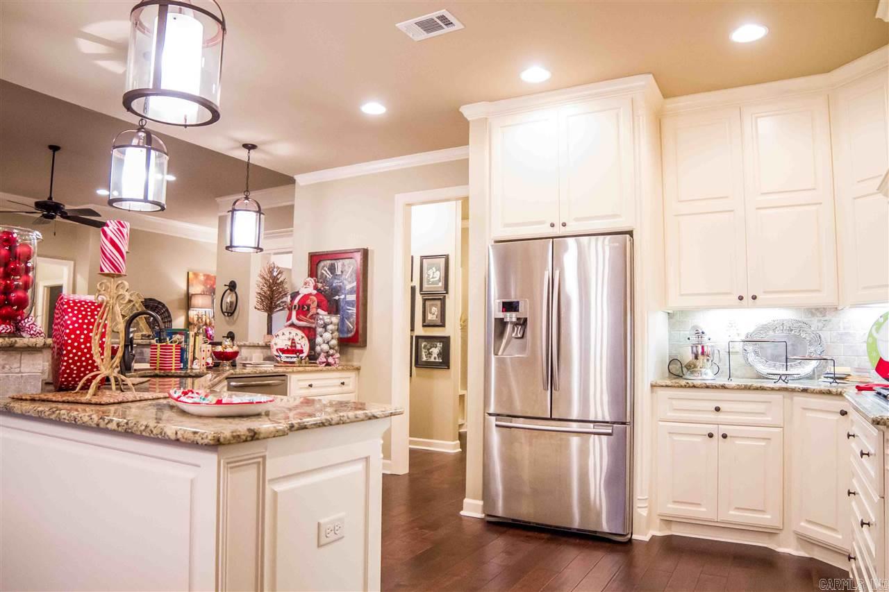 WOODLANDS EDGE - Residential