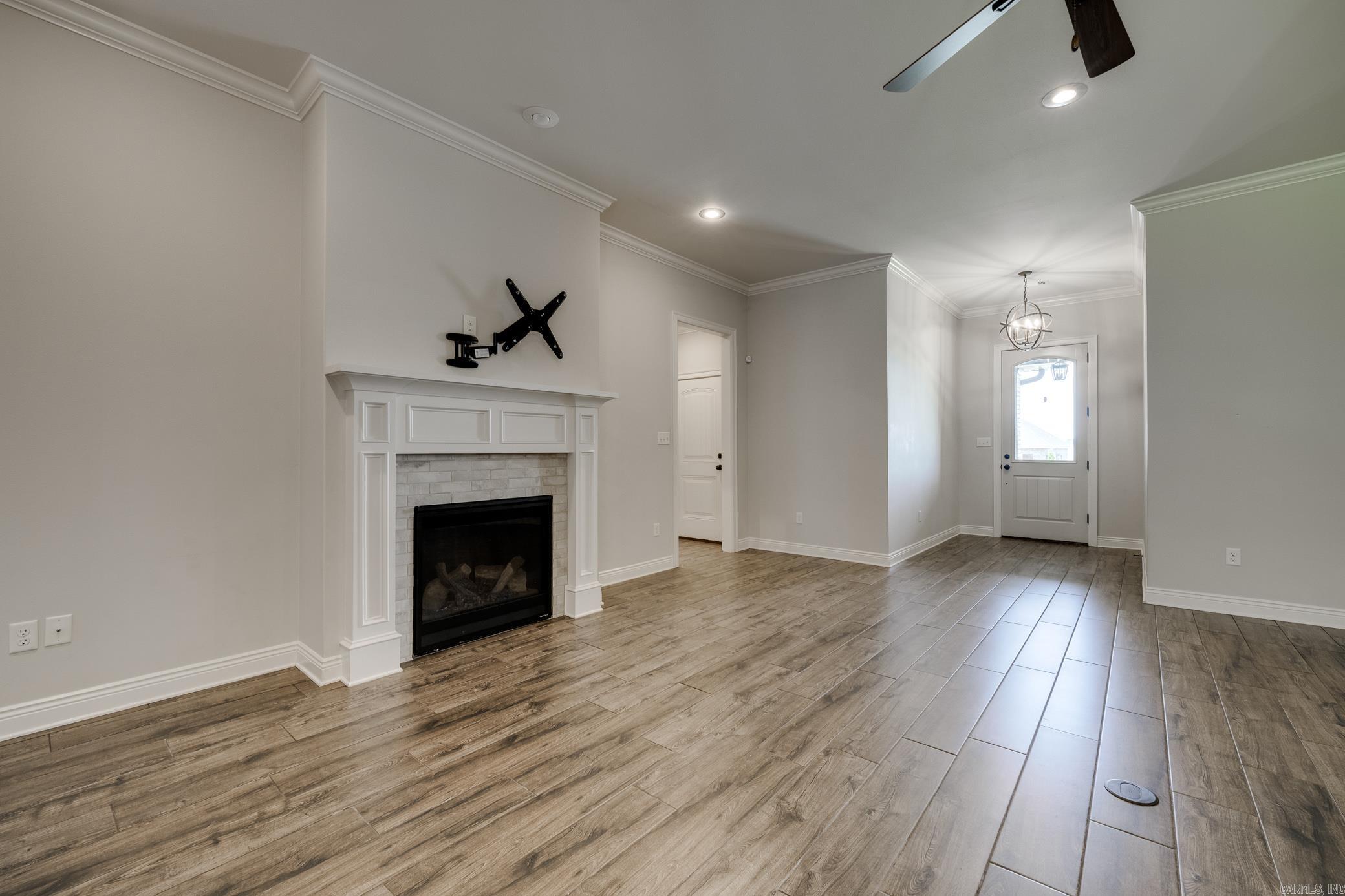 ROBYNMAR - Residential