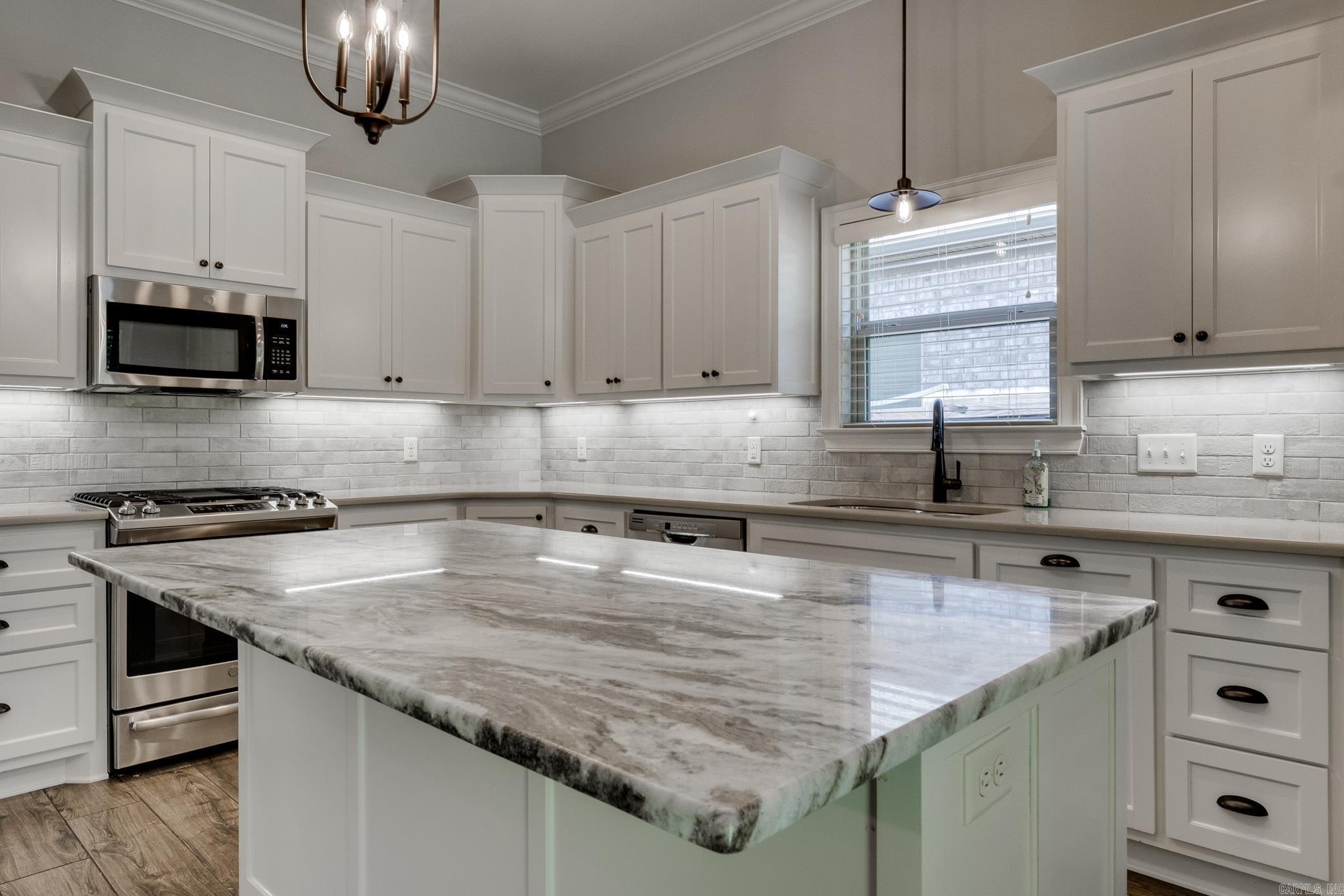 ROBYNMAR - Residential