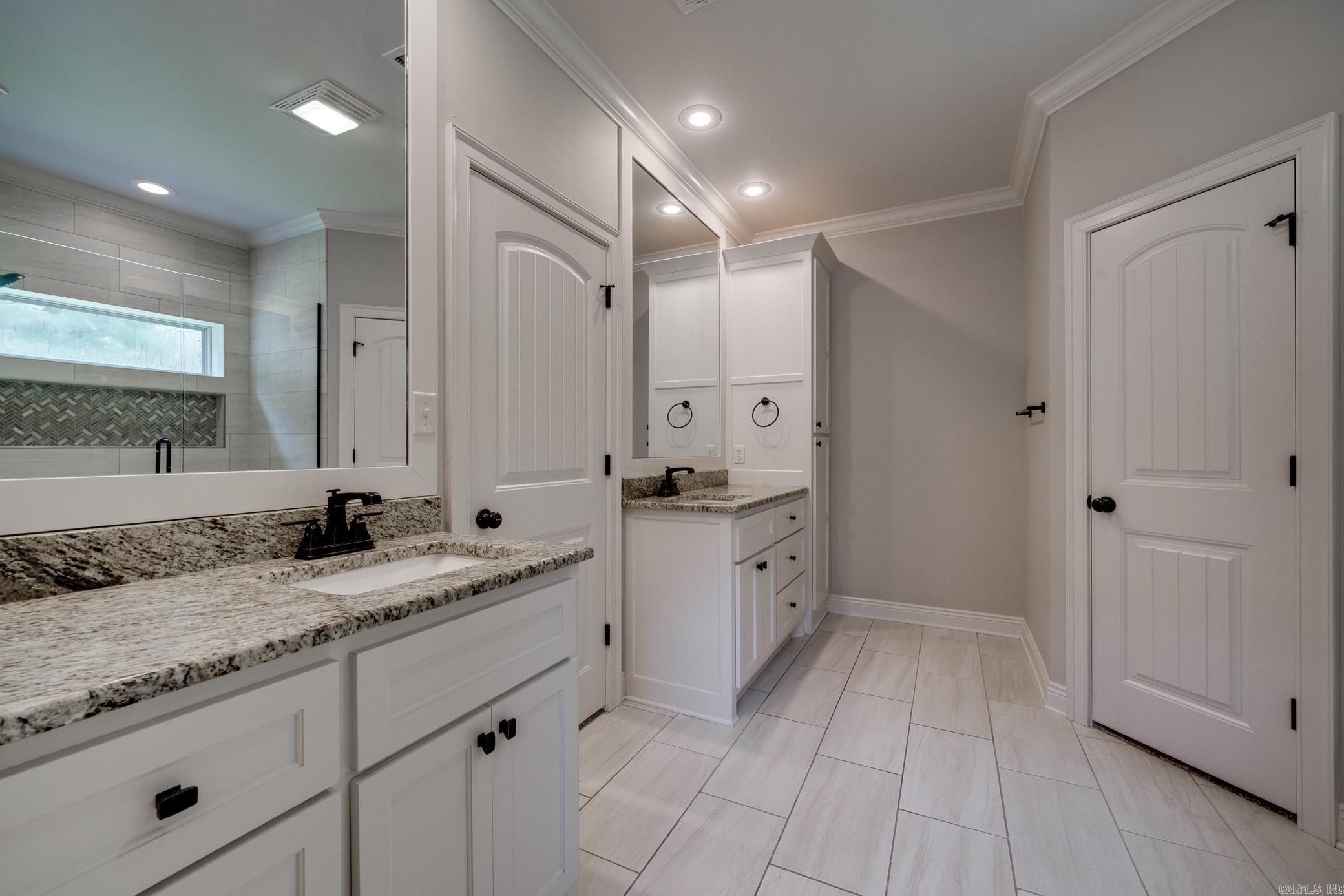 ROBYNMAR - Residential