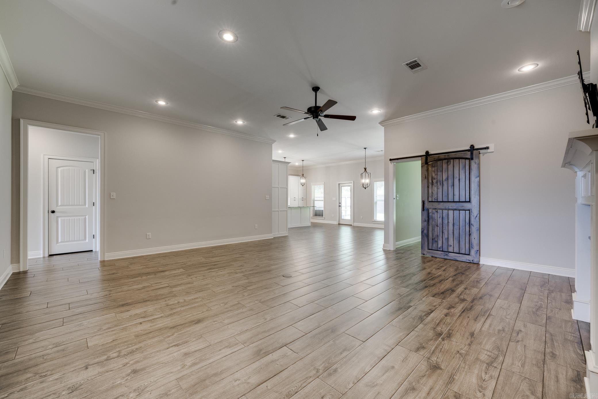 ROBYNMAR - Residential