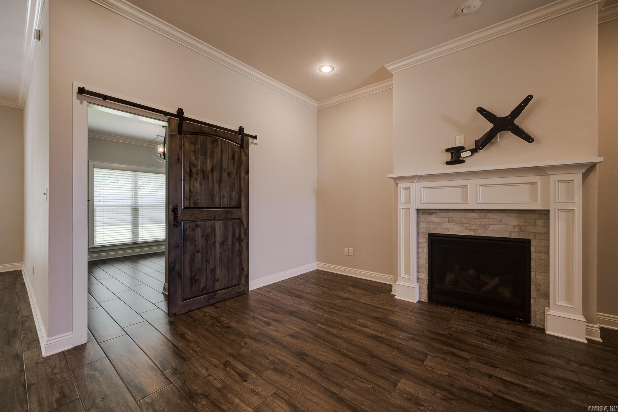 ROBYNMAR - Residential