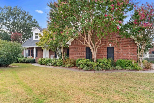 1140 GERTRUDE DR, CONWAY, AR 72034 - Image e09b34ab75dcd561c69da43c86a0ab45/78374297