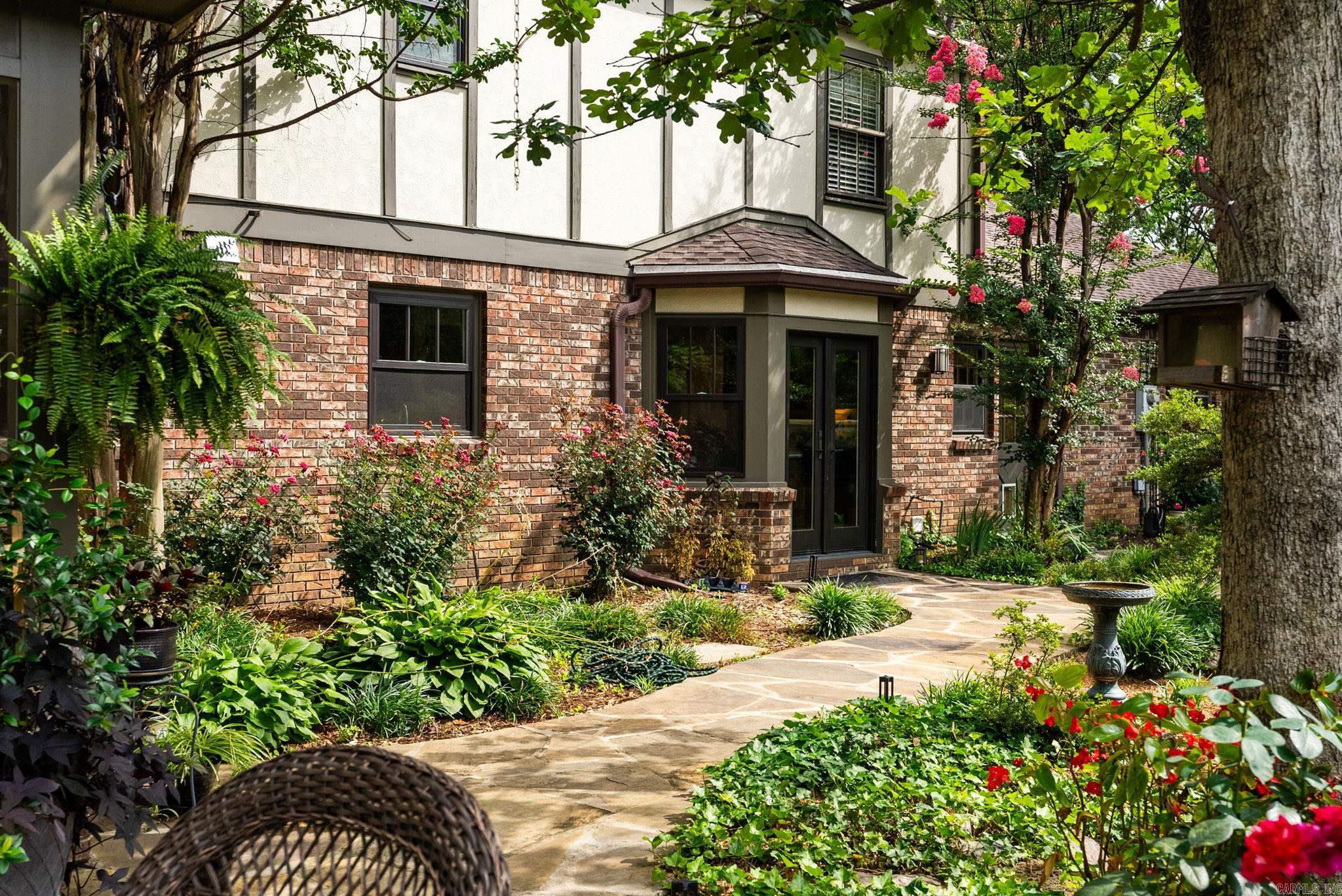 PLEASANT VALLEY - Residential