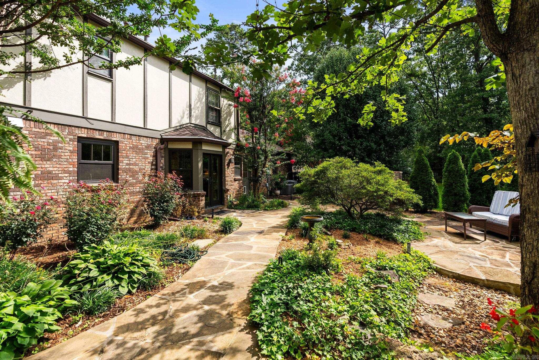 PLEASANT VALLEY - Residential