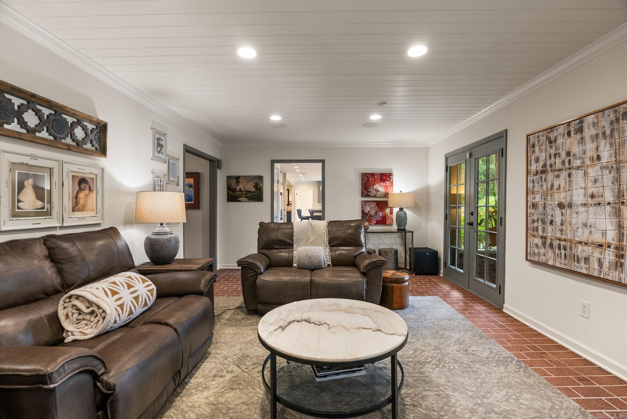 PLEASANT VALLEY - Residential