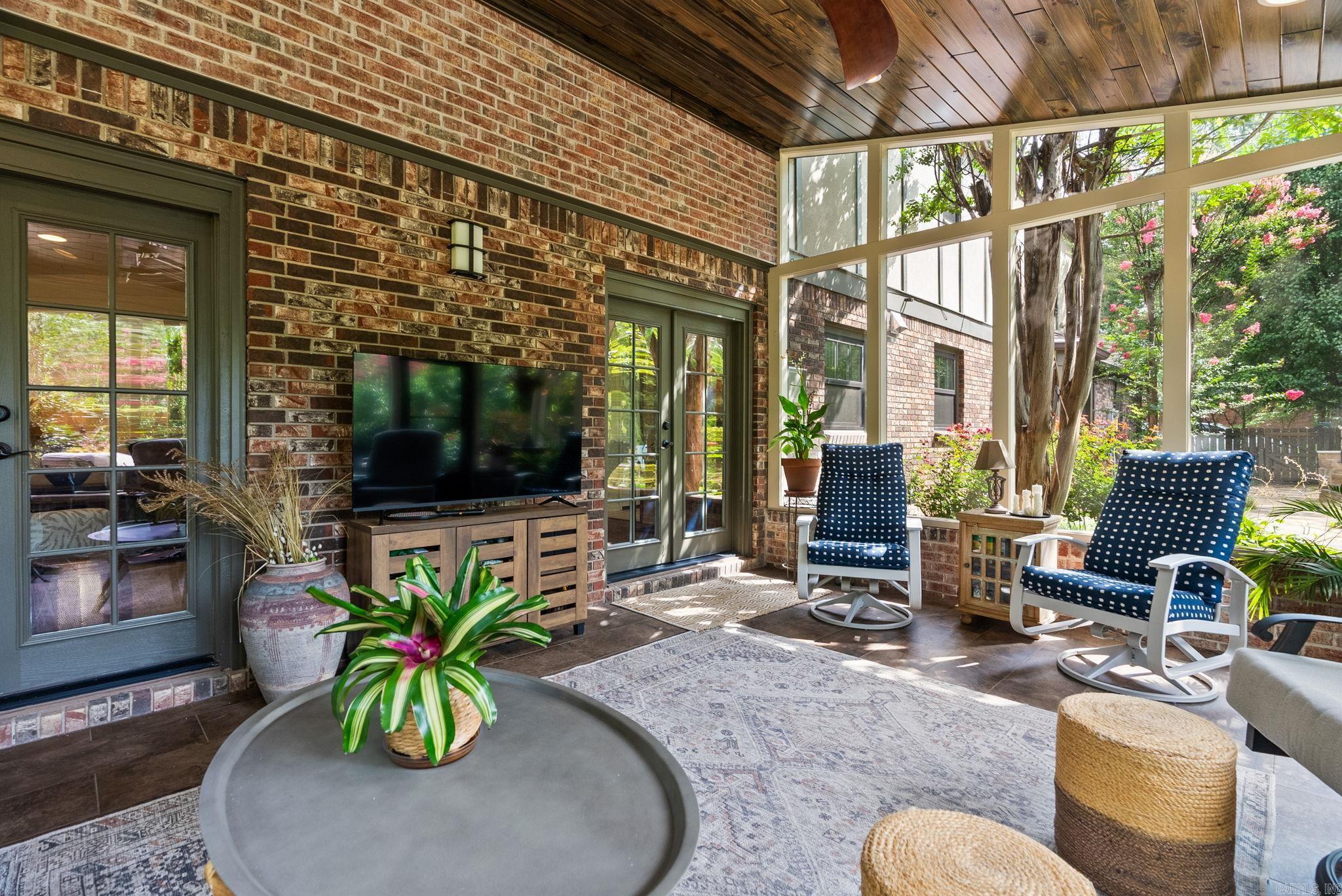 PLEASANT VALLEY - Residential