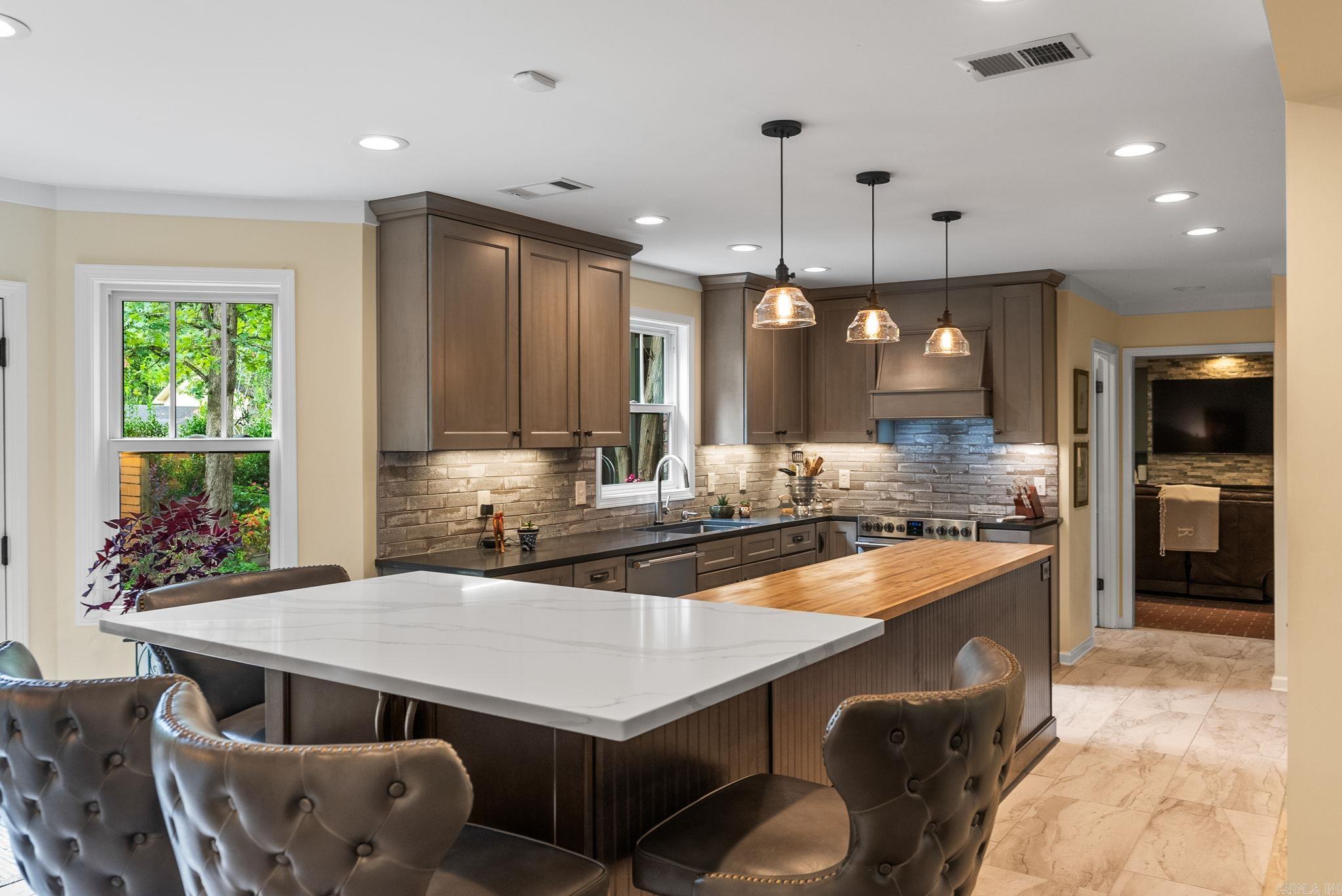 PLEASANT VALLEY - Residential